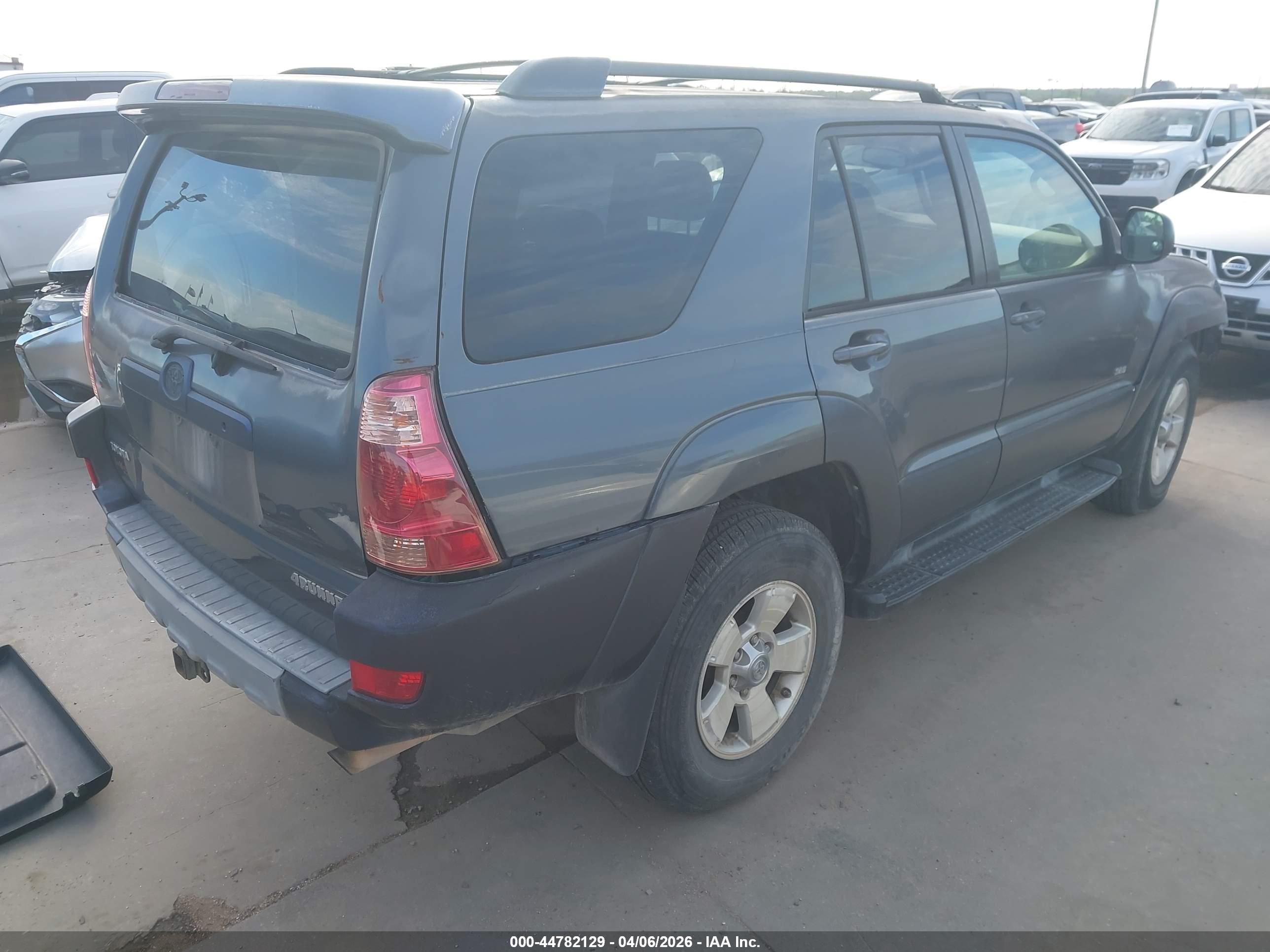 TOYOTA 4RUNNER image 4