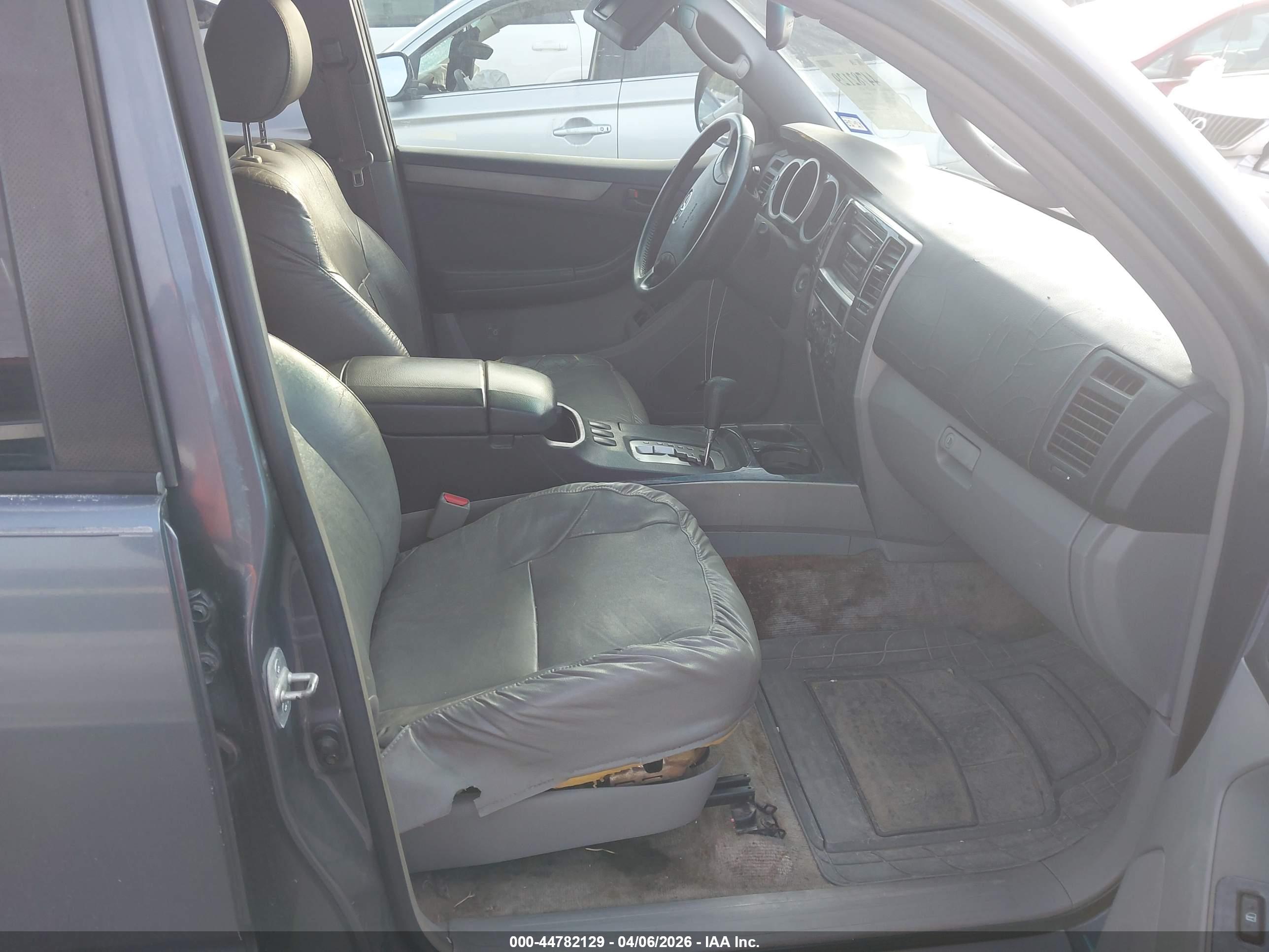 TOYOTA 4RUNNER image 5