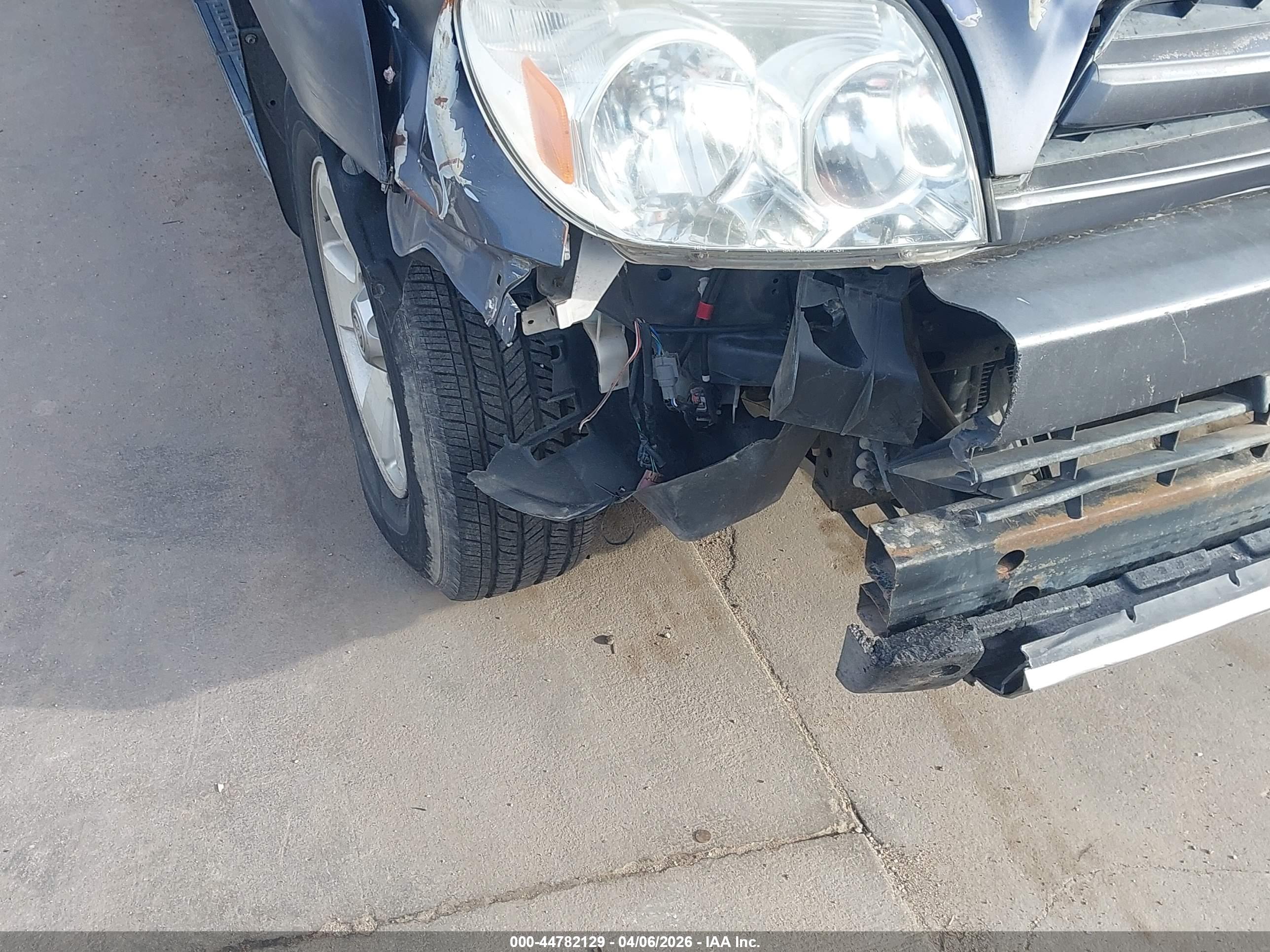TOYOTA 4RUNNER image 6