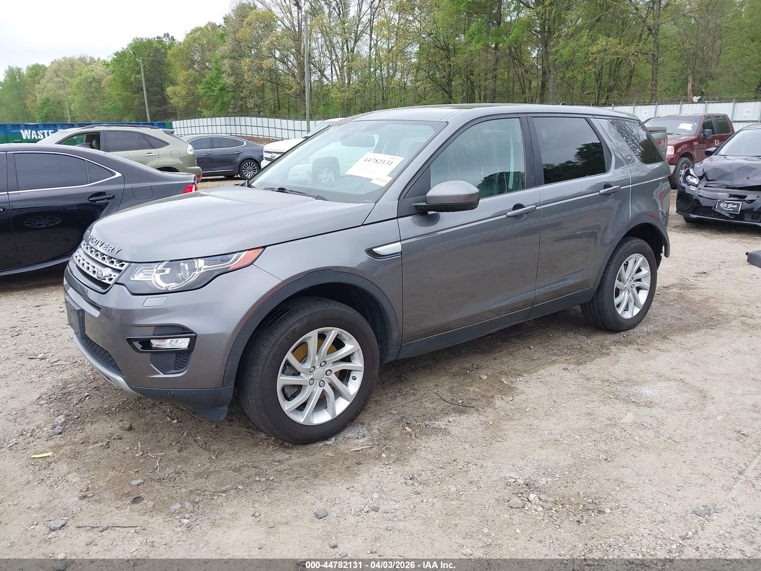 LAND ROVER image 2