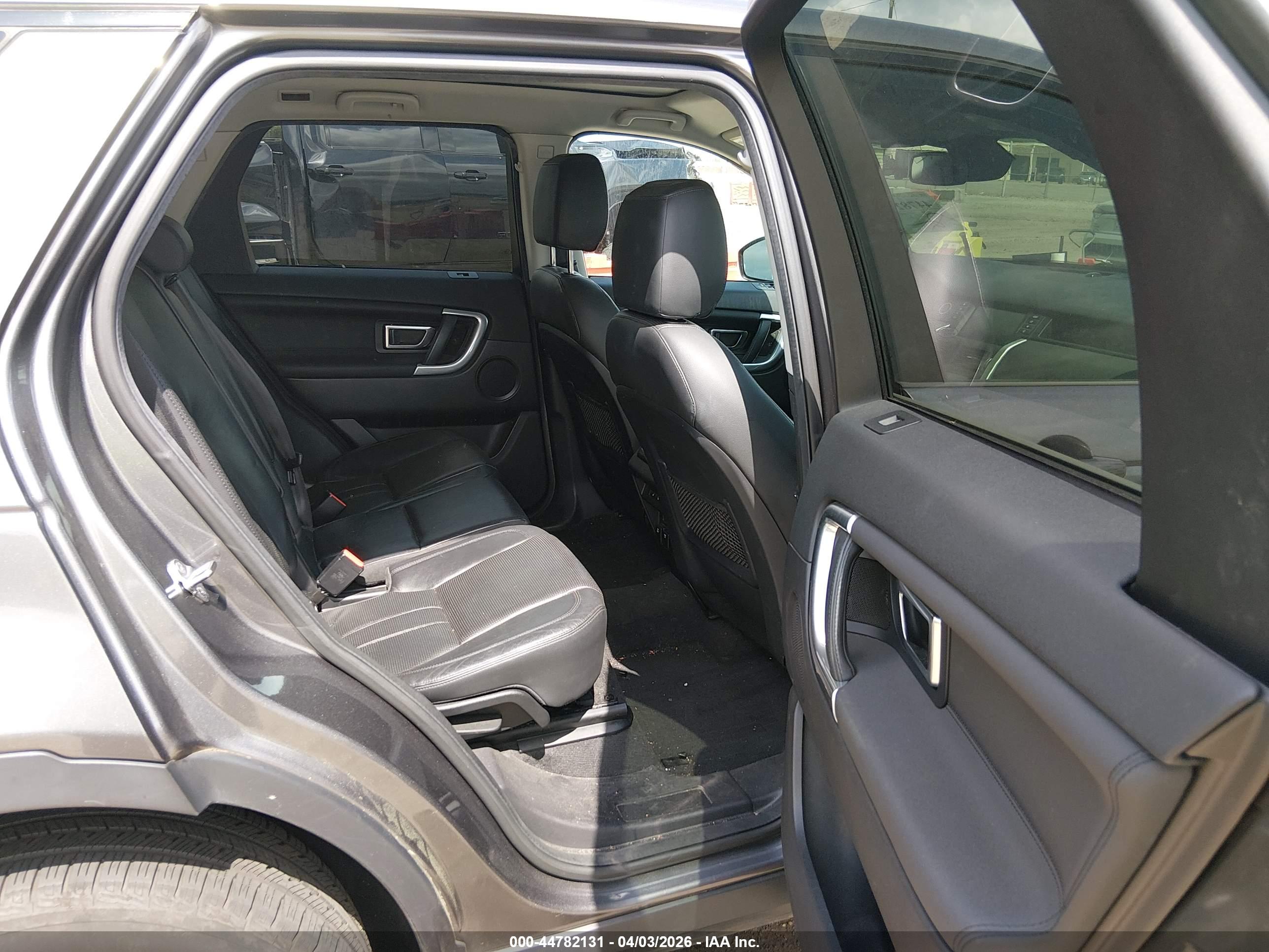 LAND ROVER image 8