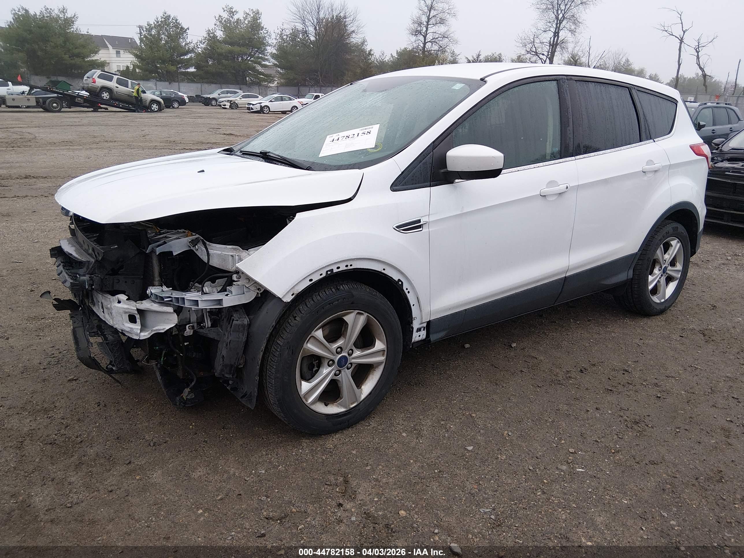 FORD ESCAPE image 2
