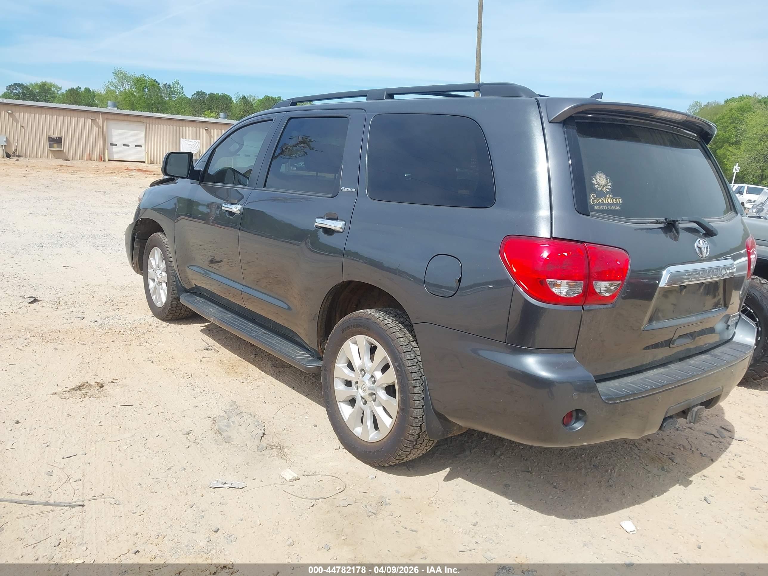 TOYOTA SEQUOIA image 3