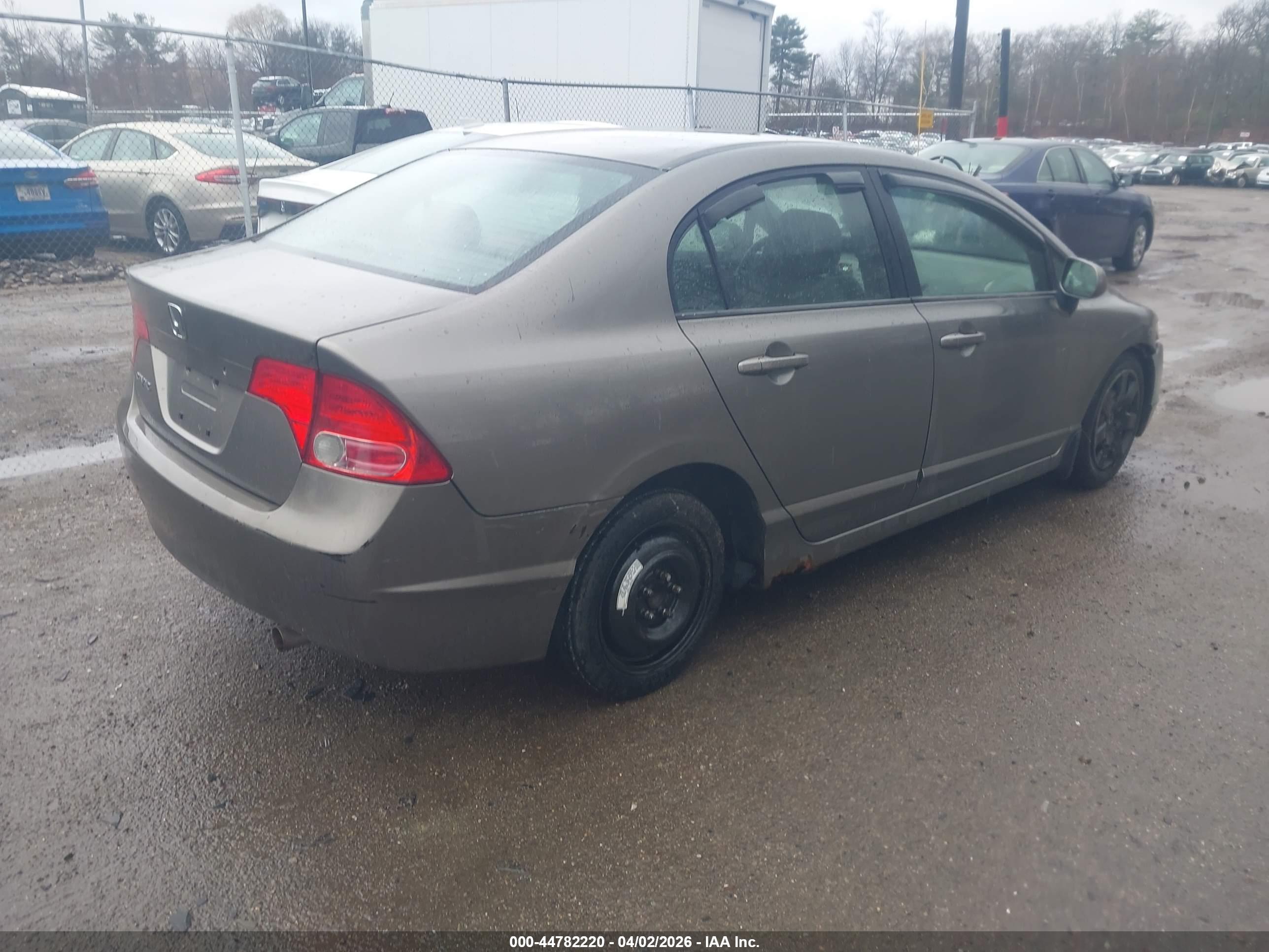 HONDA CIVIC image 4