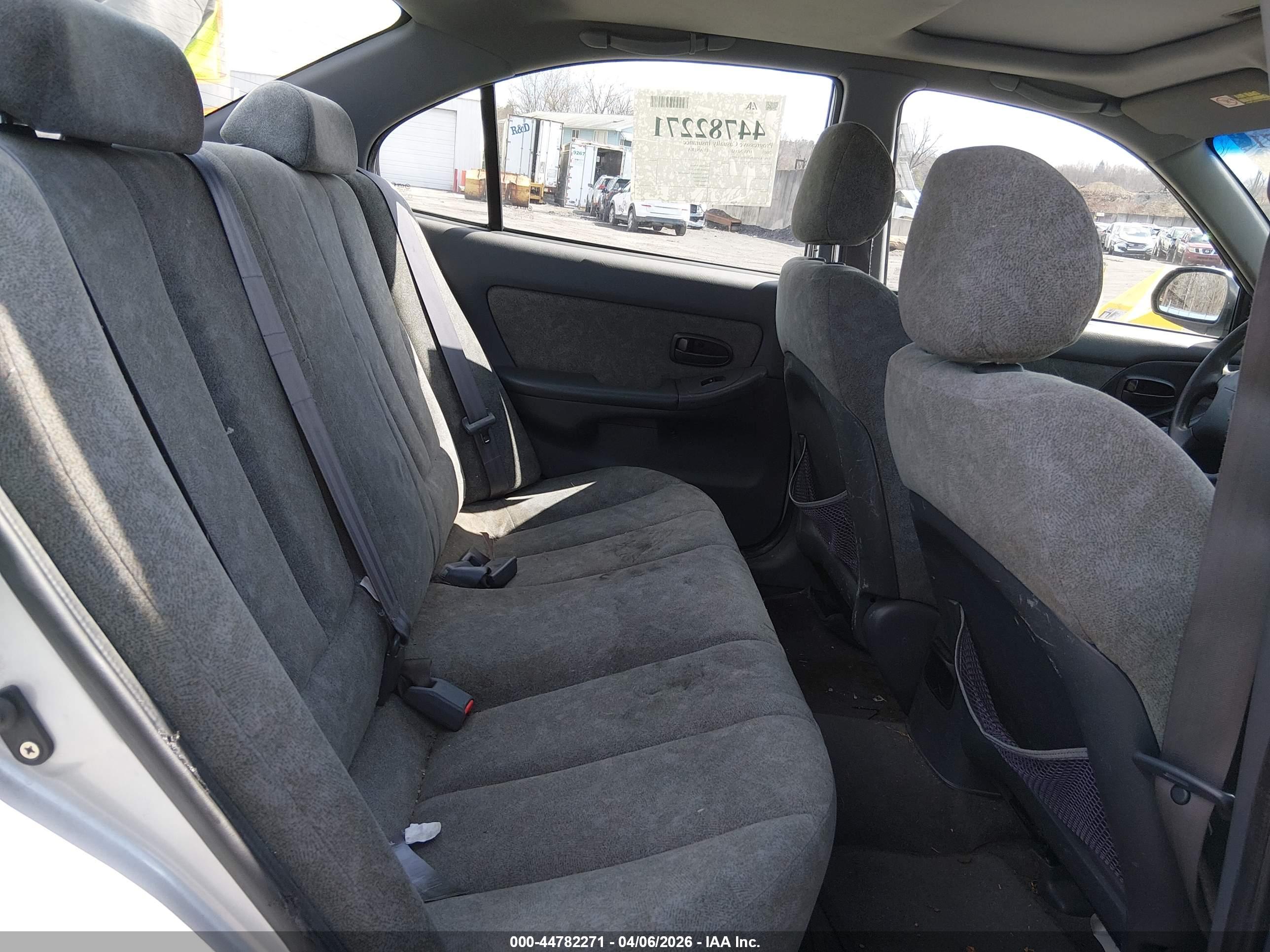 HYUNDAI ELANTRA image 8