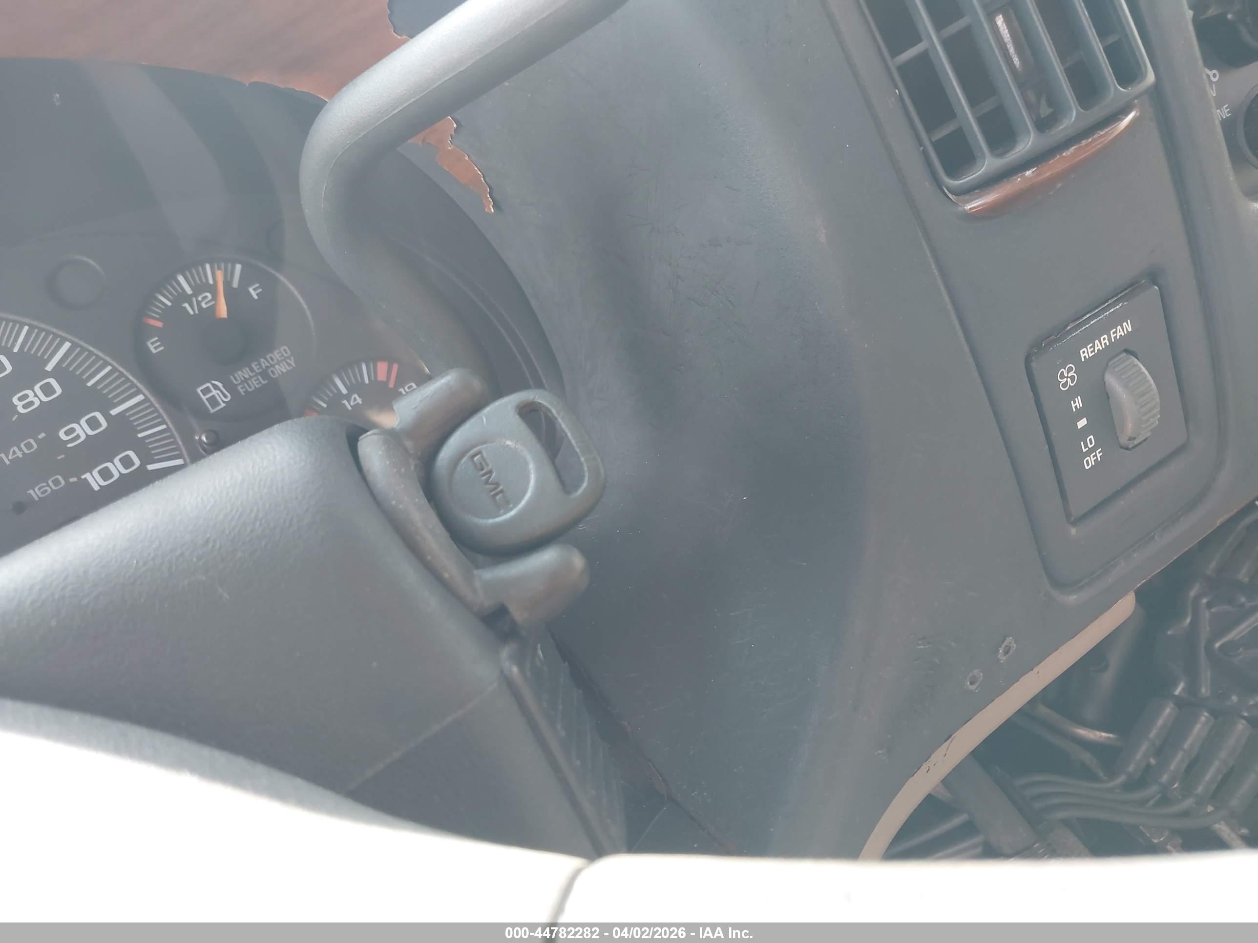 GMC SAVANA image 11