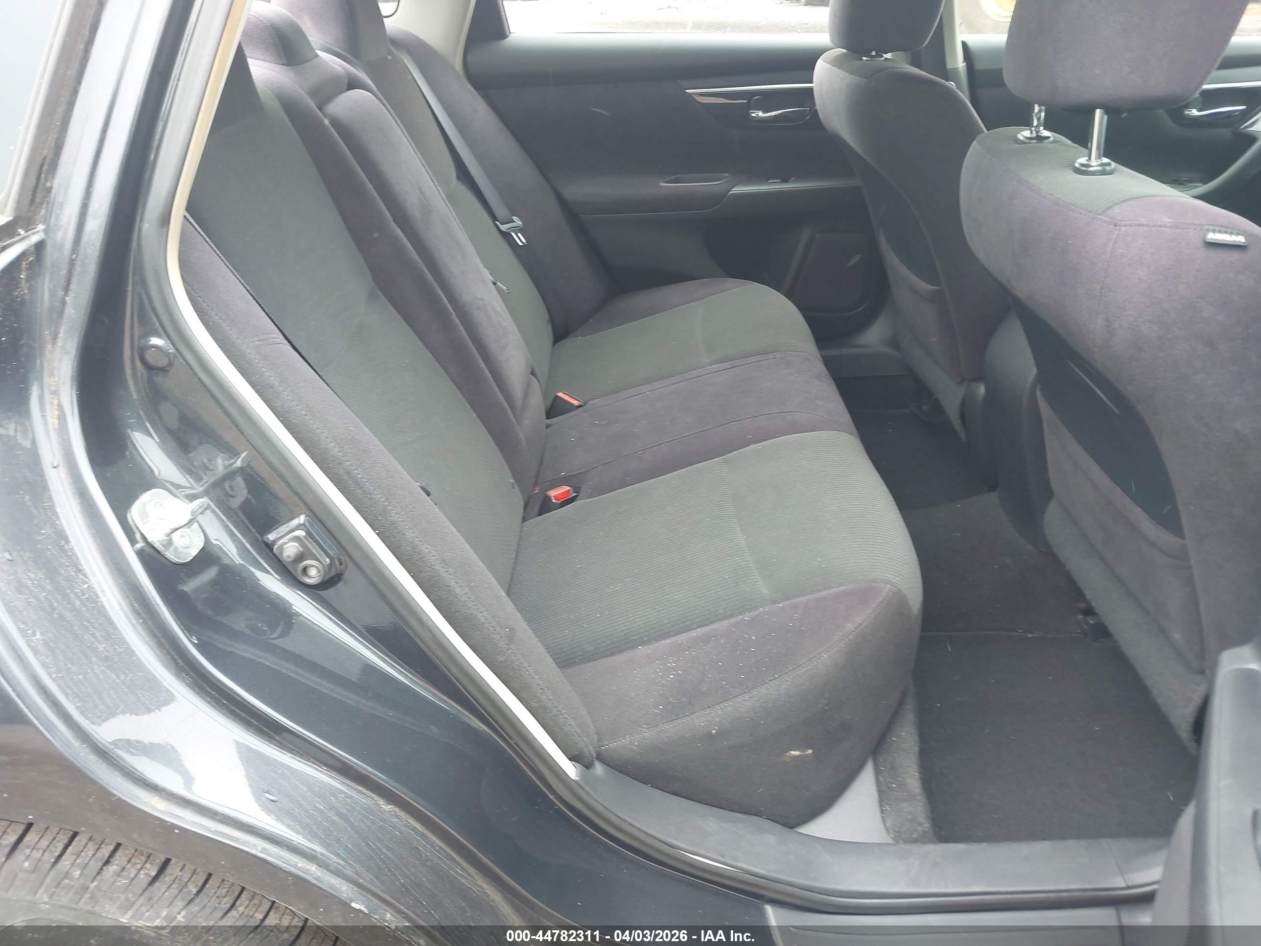 NISSAN ALTIMA image 8