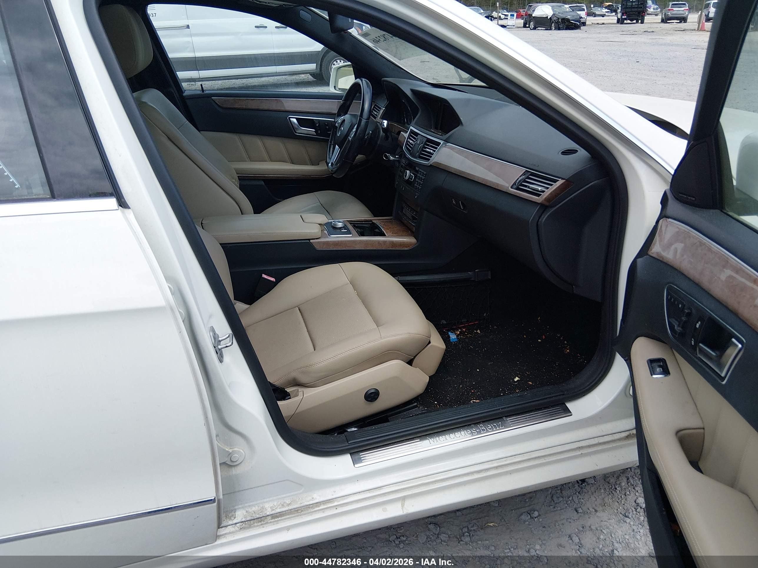 MERCEDES-BENZ E image 5