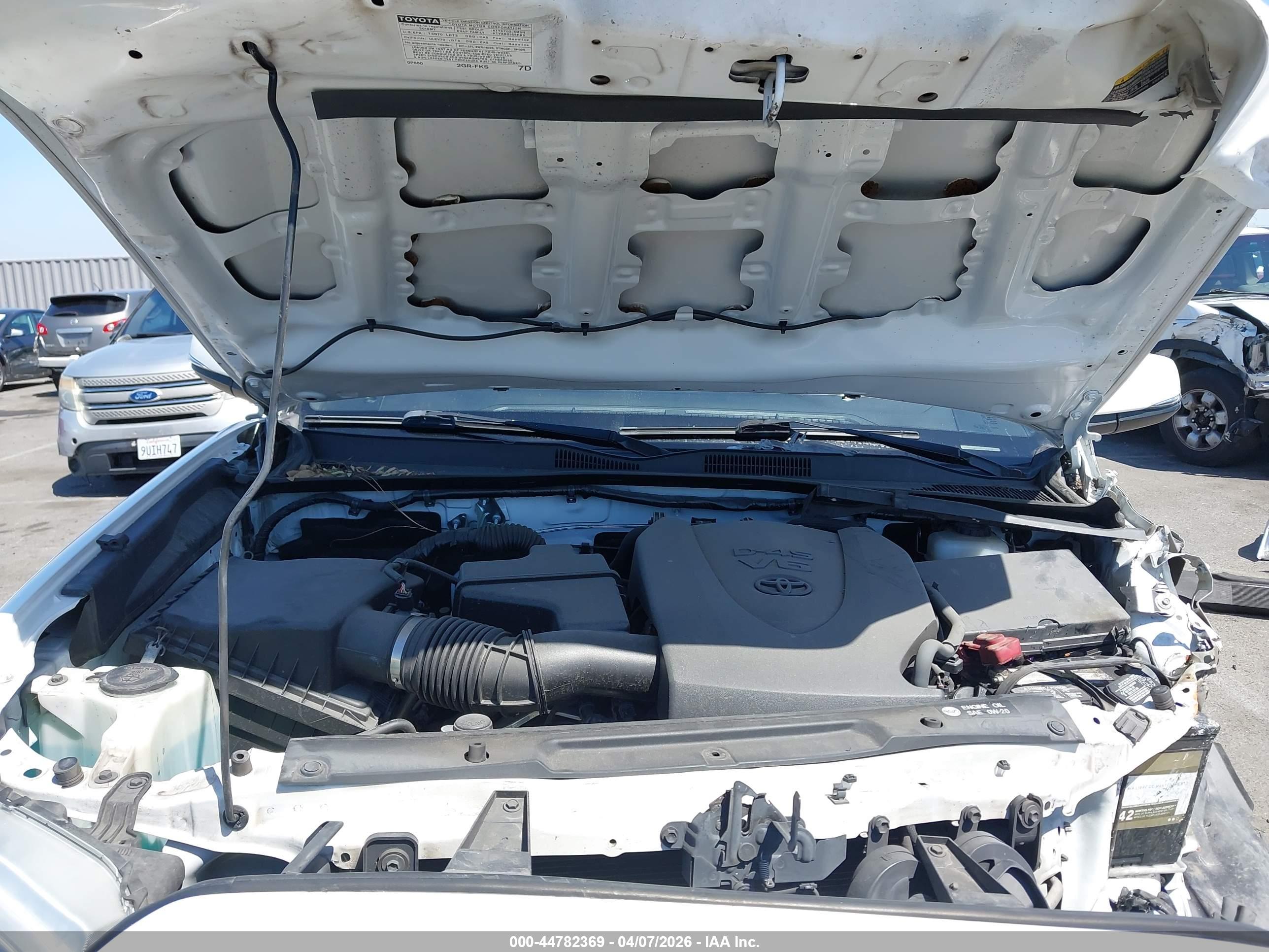 TOYOTA TACOMA image 10