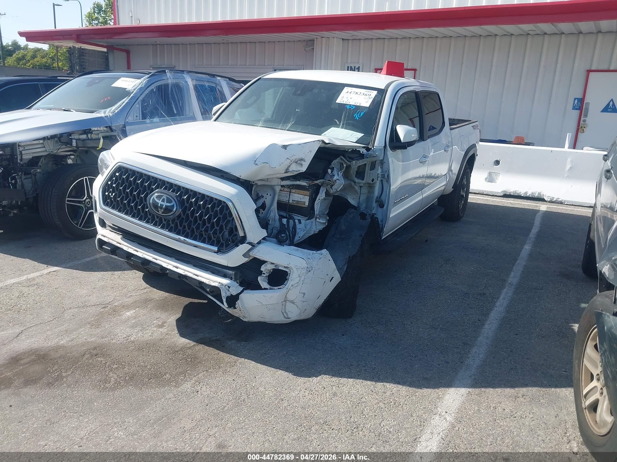 TOYOTA TACOMA image 2
