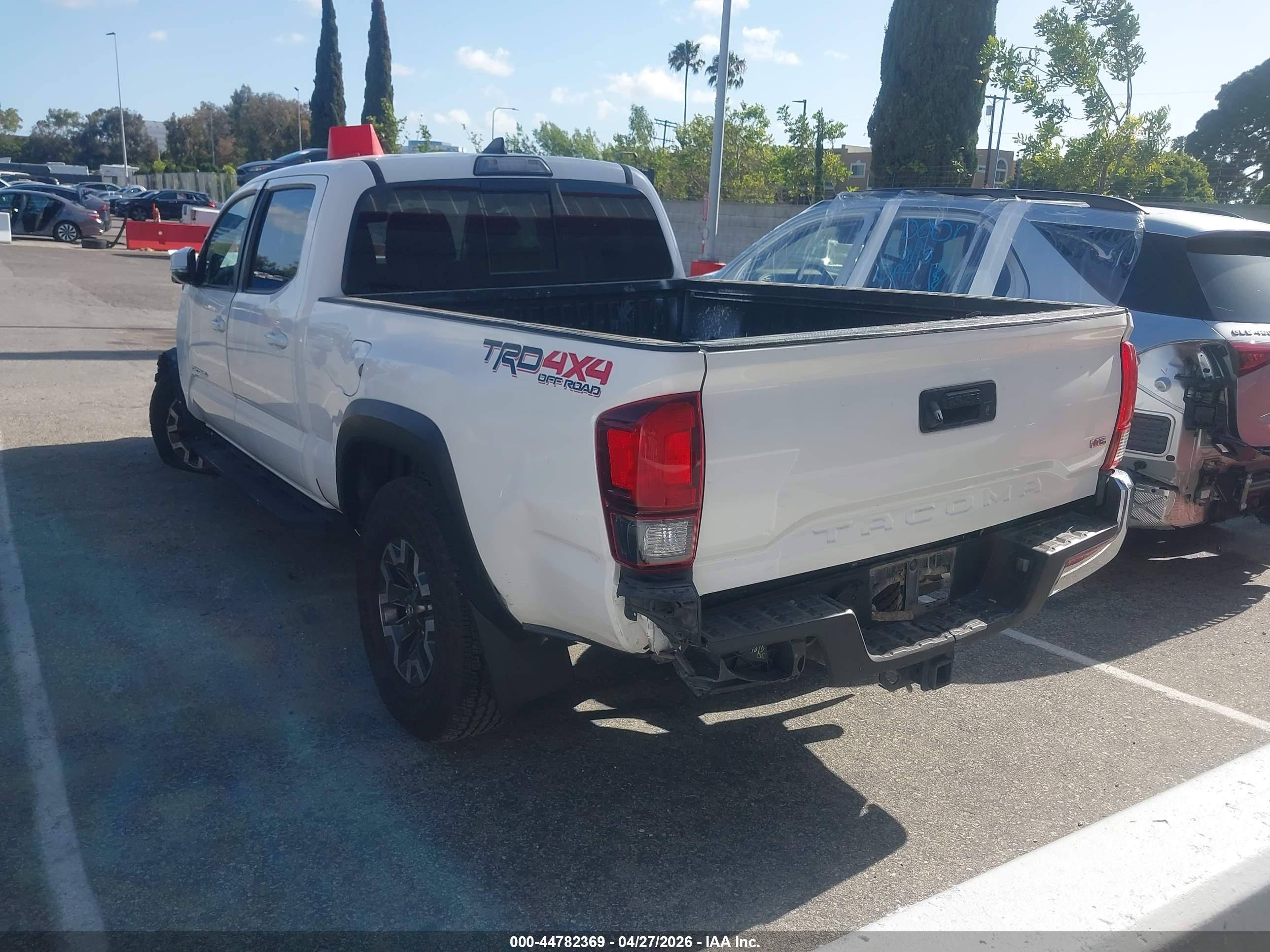 TOYOTA TACOMA image 3