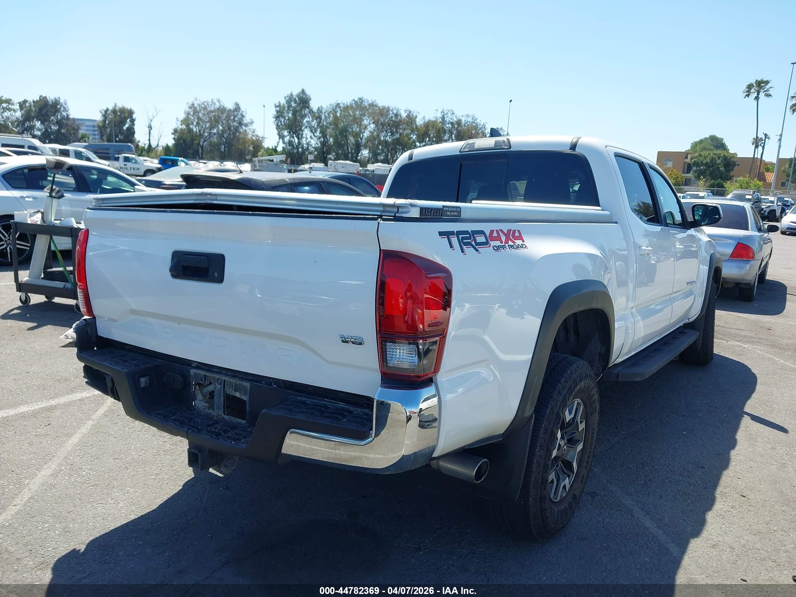 TOYOTA TACOMA image 4