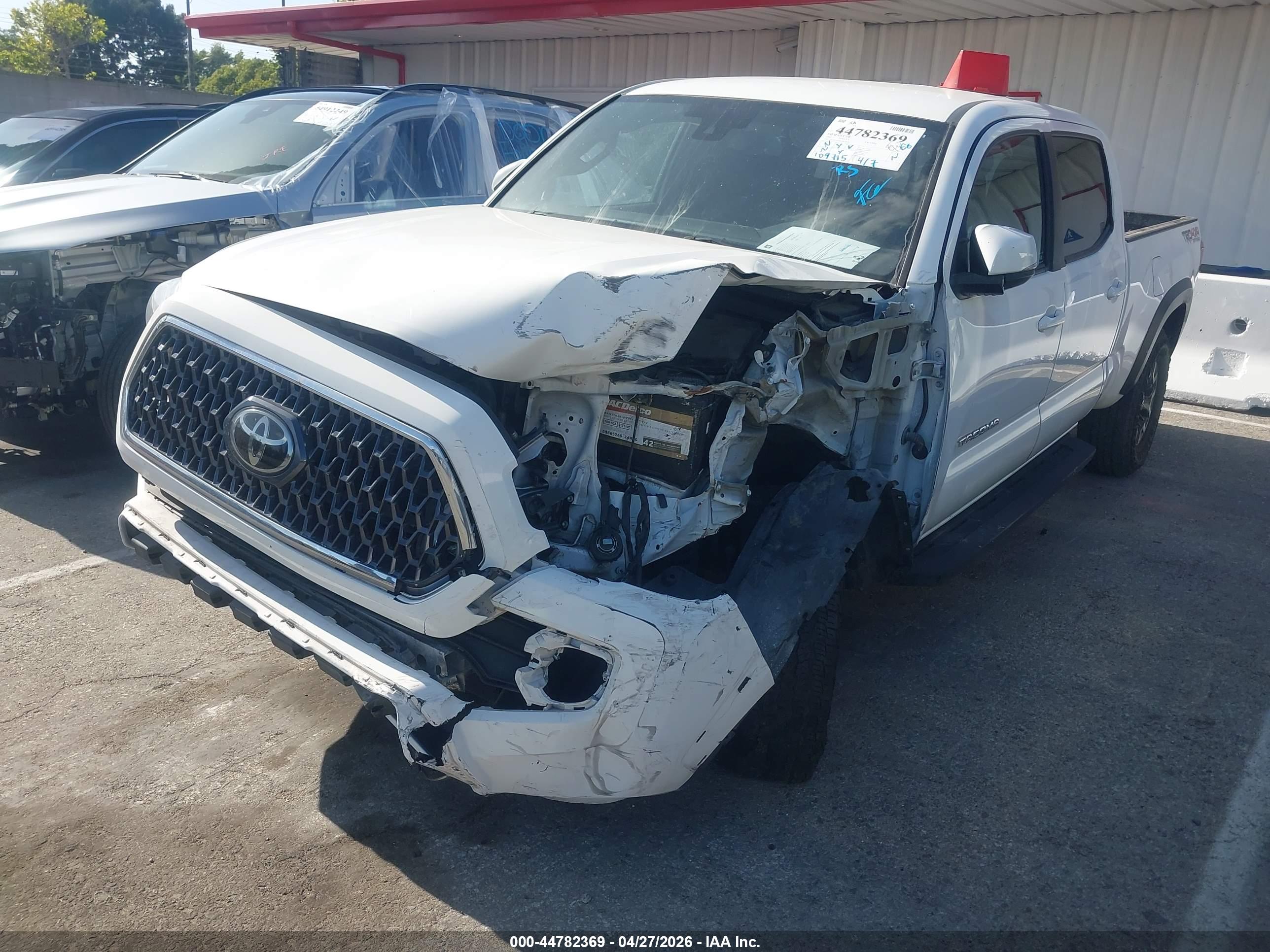 TOYOTA TACOMA image 6