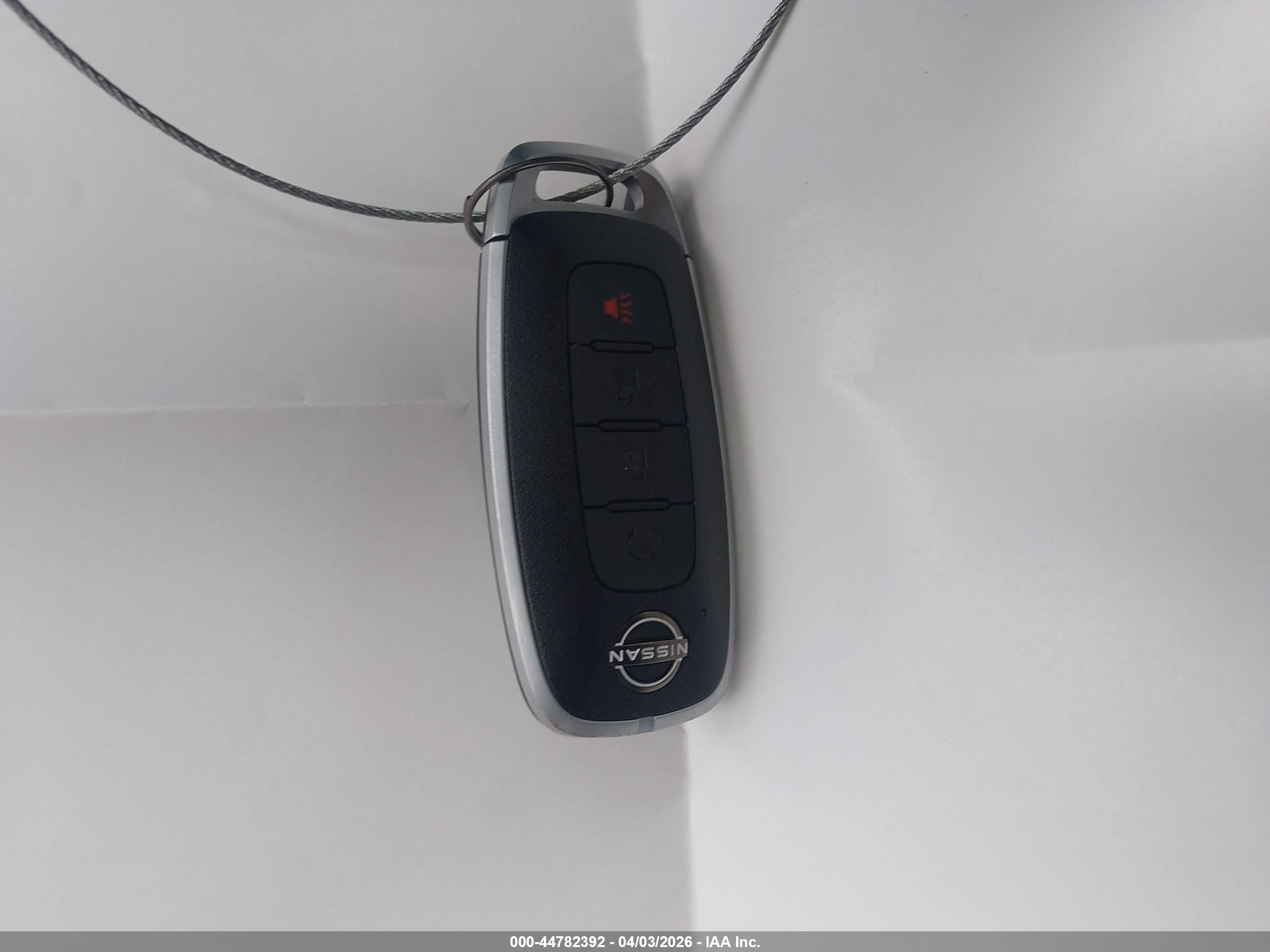 NISSAN ROGUE image 11