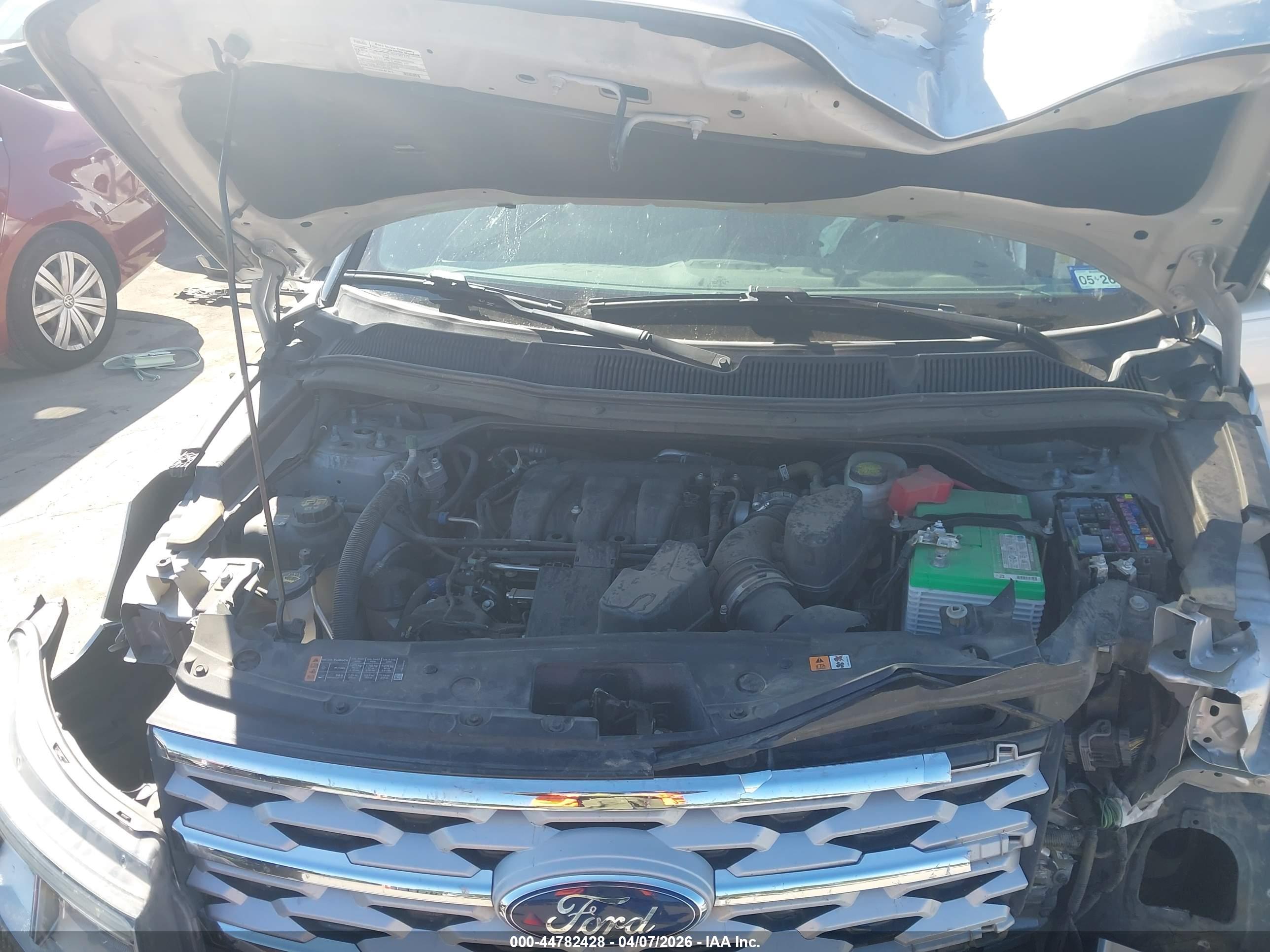 FORD EXPLORER image 10