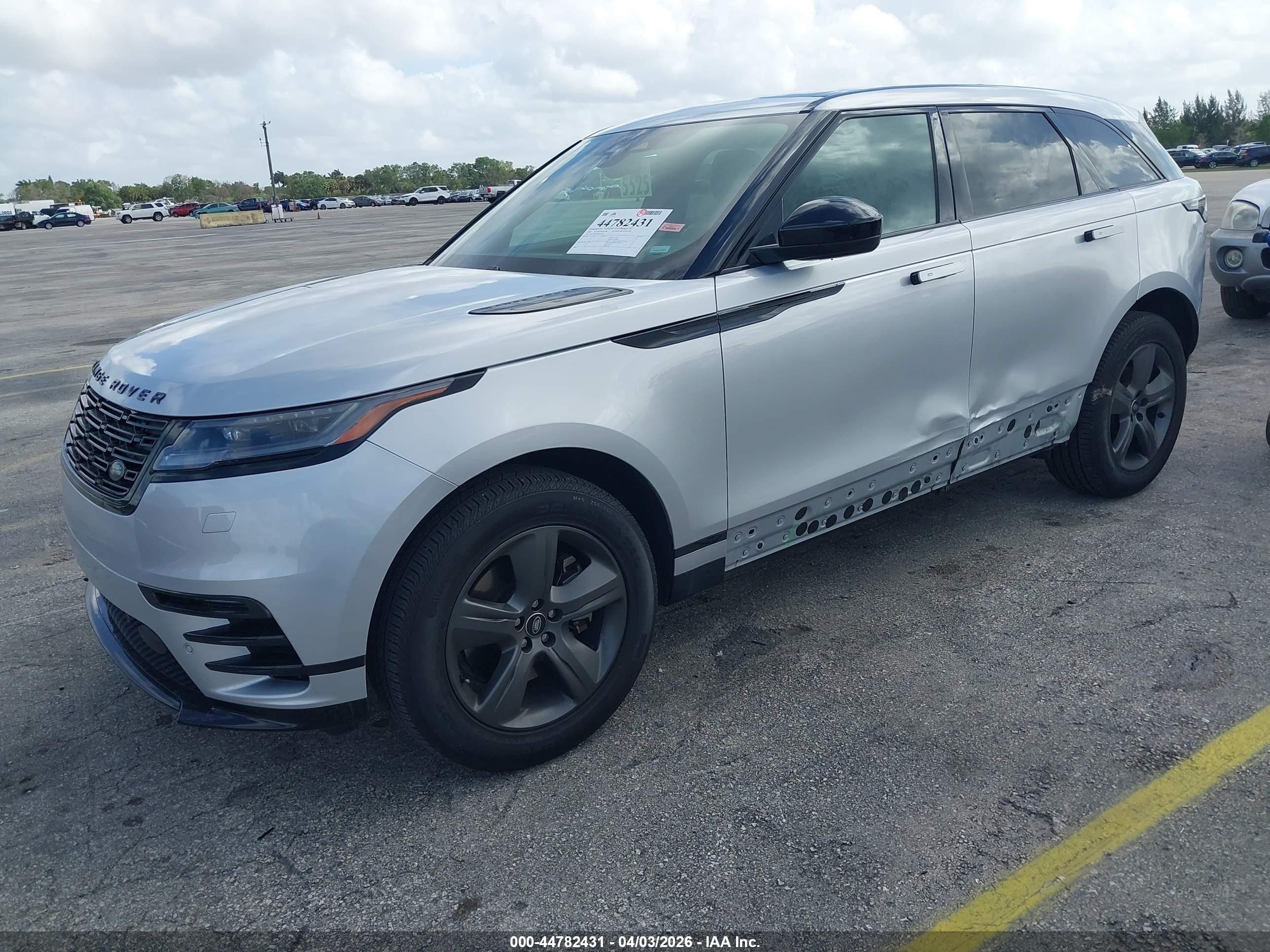 LAND ROVER image 2