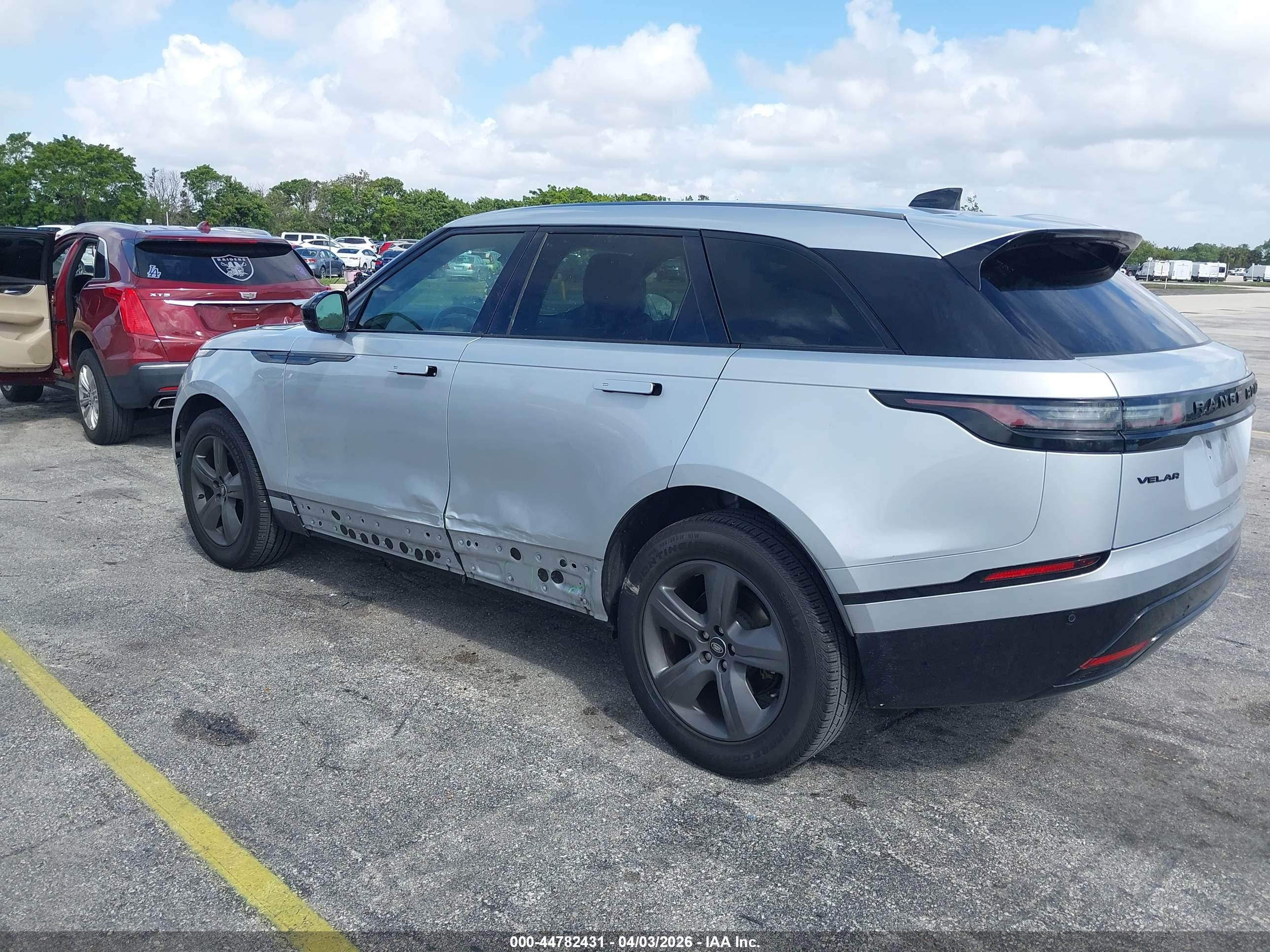 LAND ROVER image 3