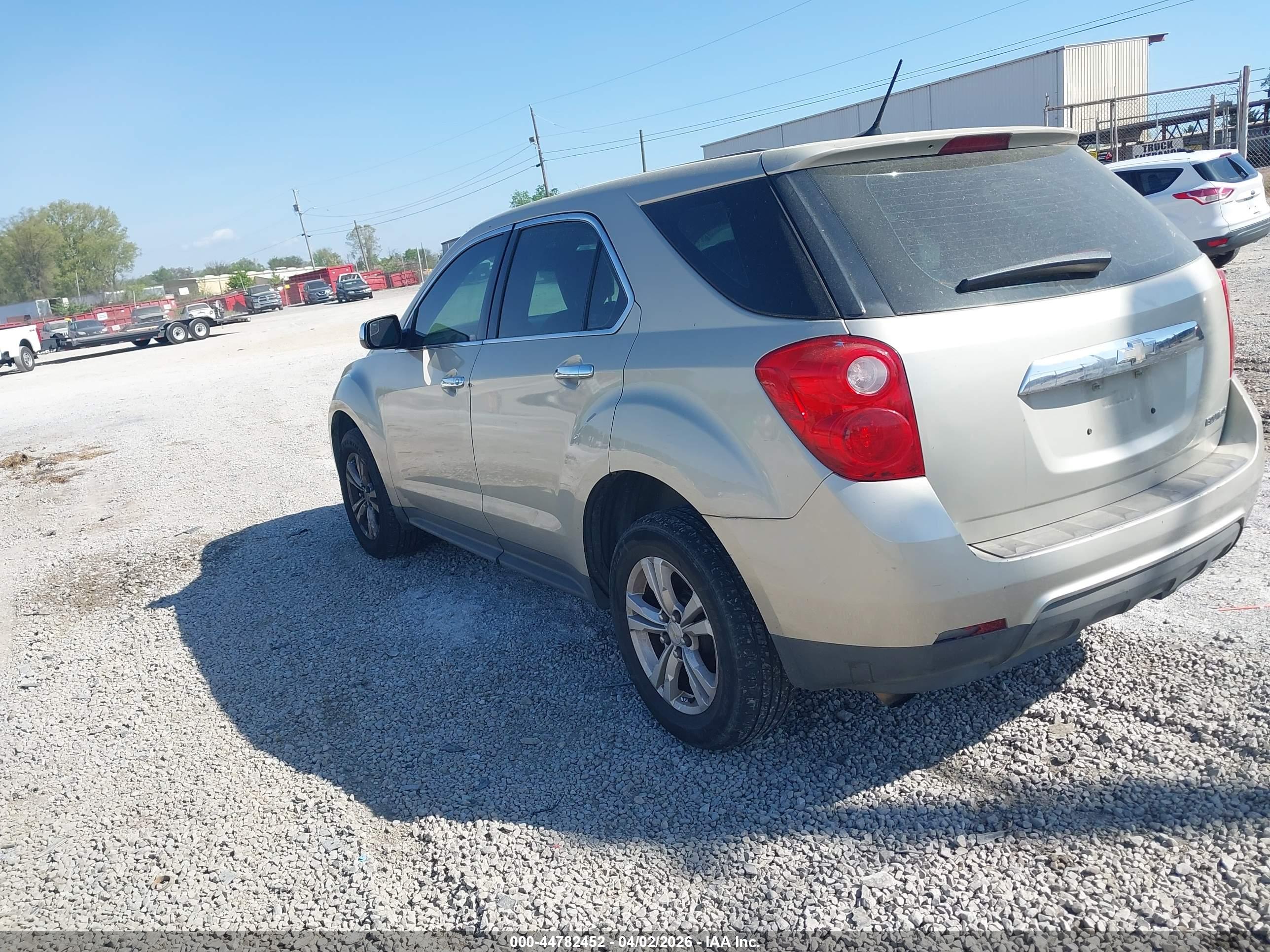 CHEVROLET EQUINOX image 3