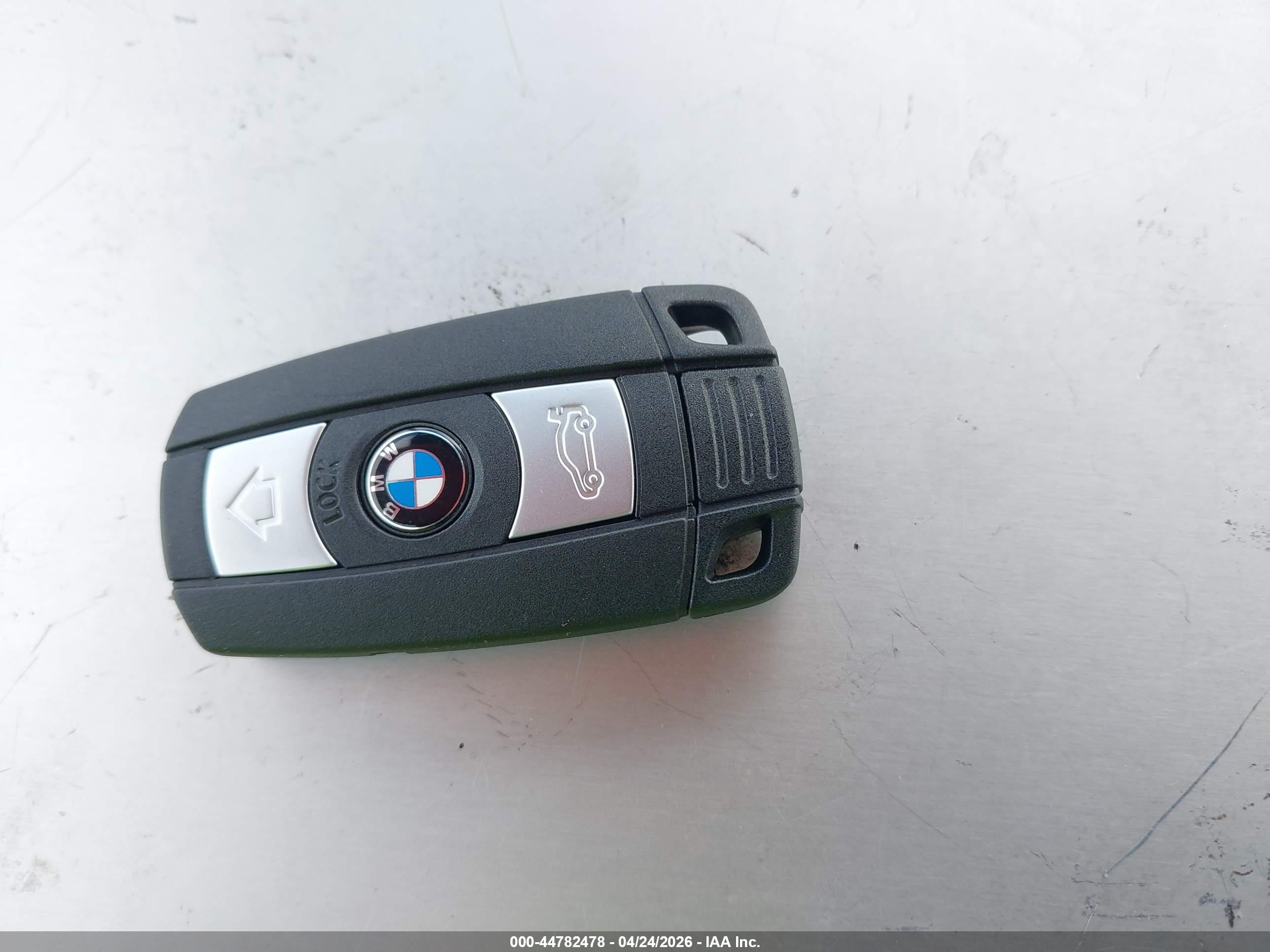 BMW 328I image 11