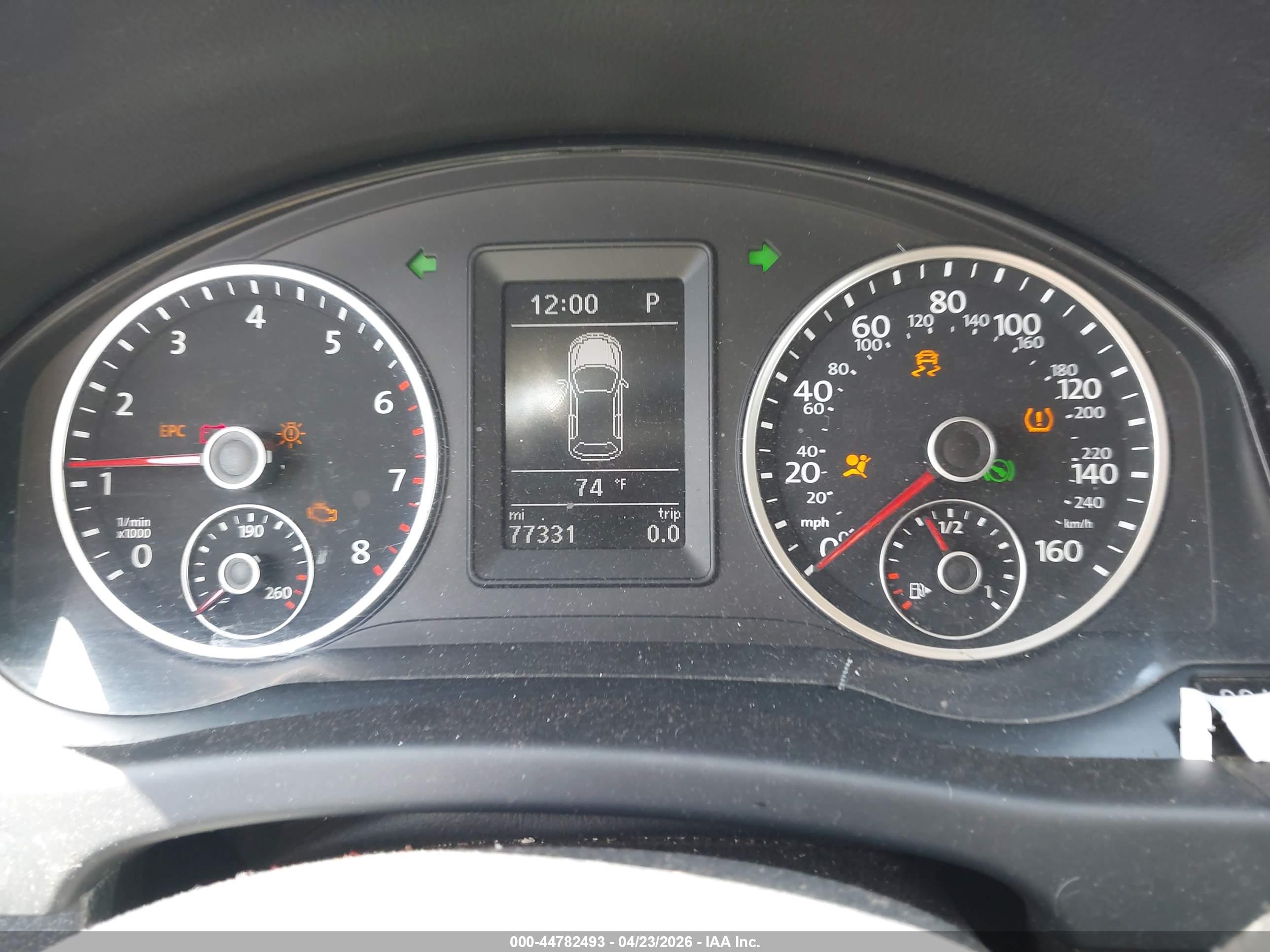 VOLKSWAGEN TIGUAN image 7