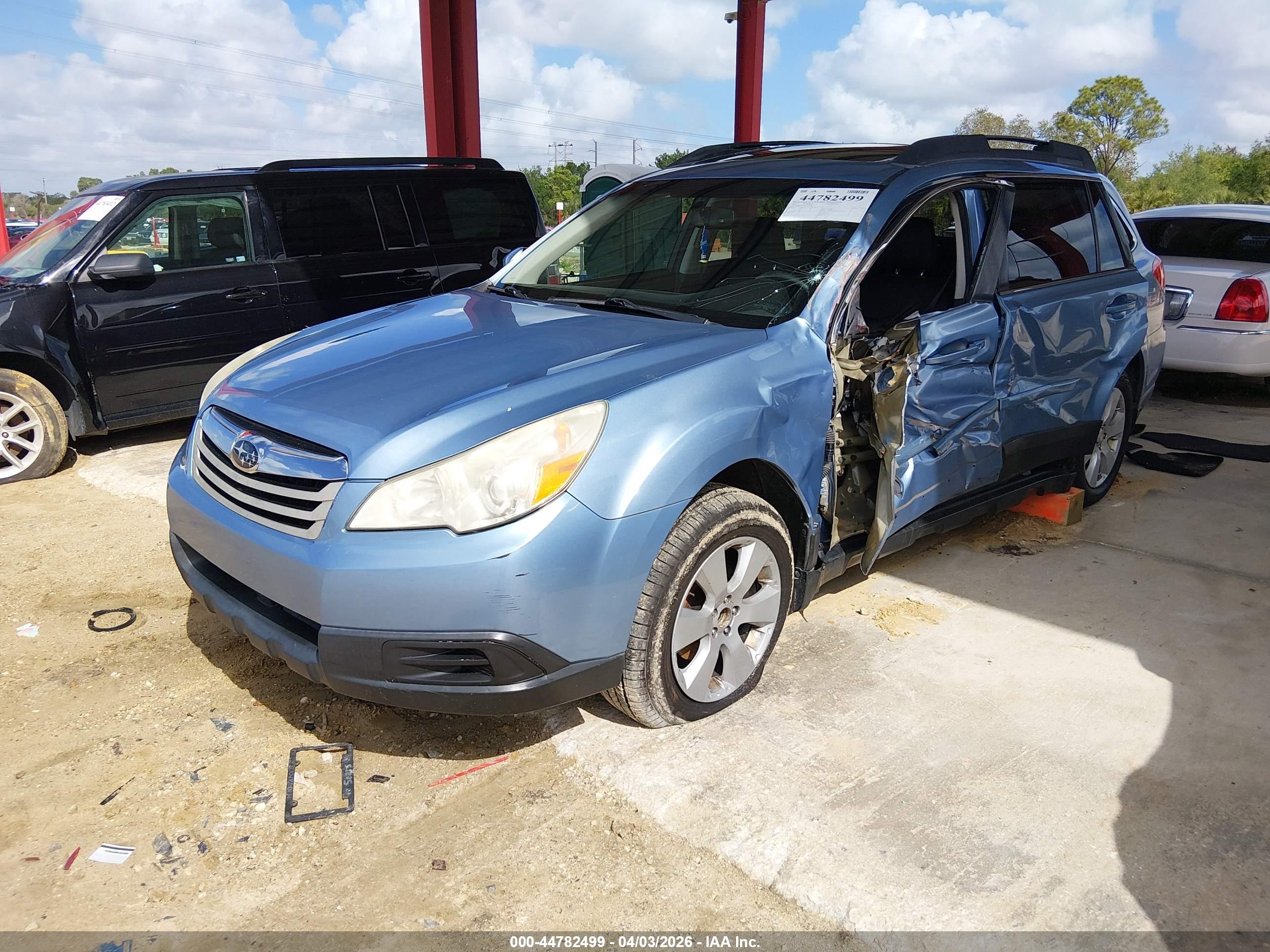 SUBARU OUTBACK image 2