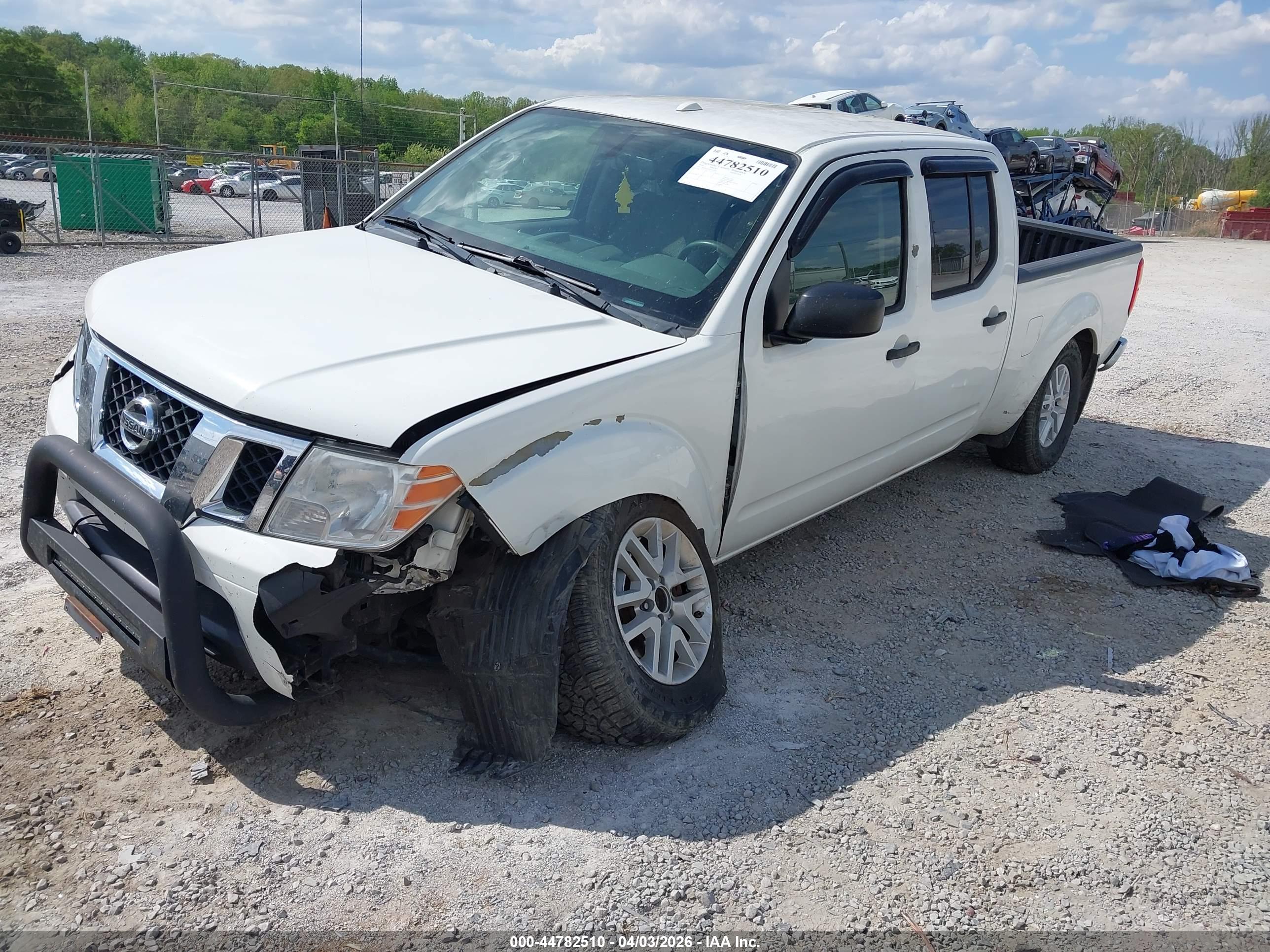 NISSAN FRONTIER image 2