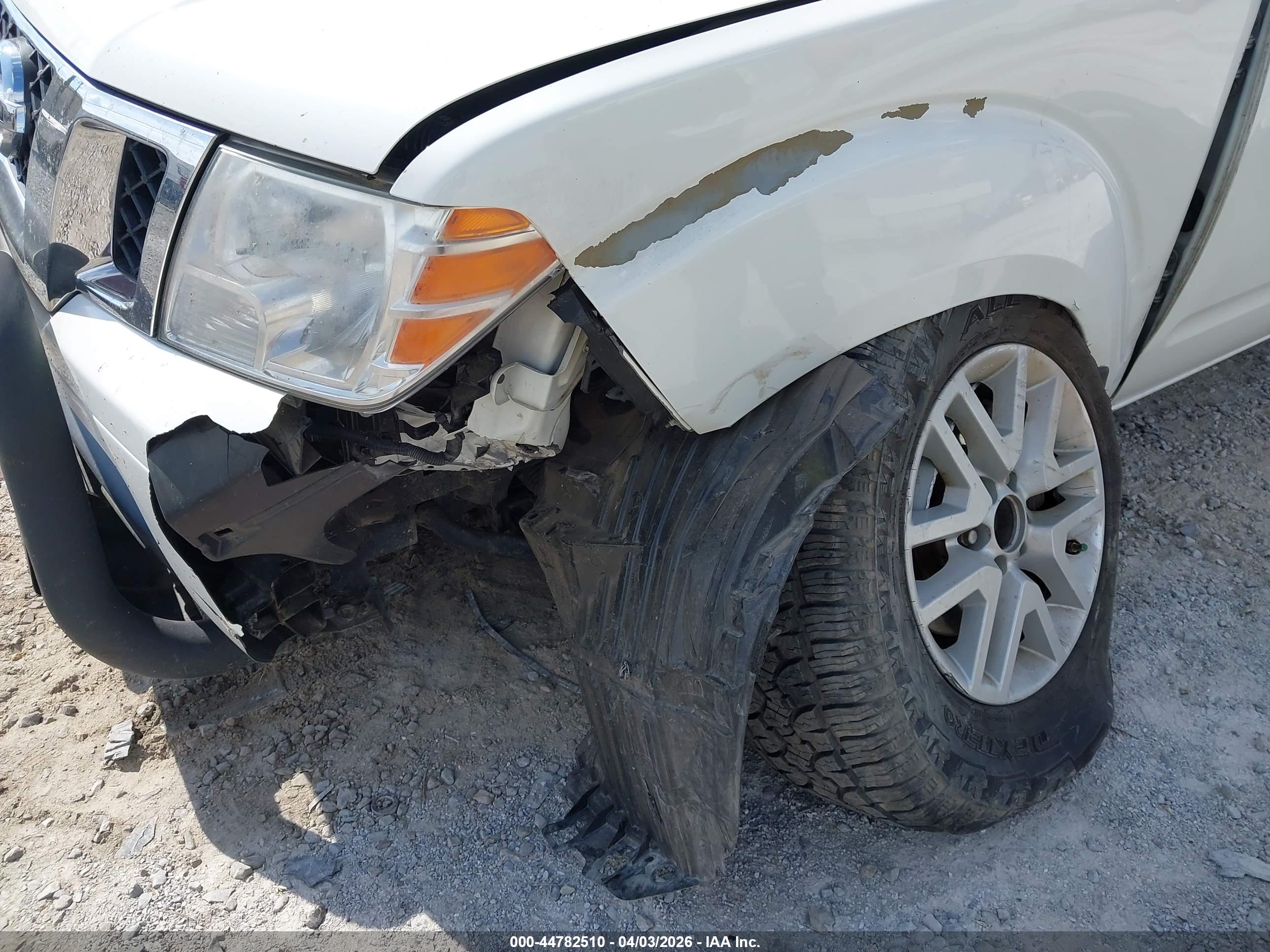 NISSAN FRONTIER image 6