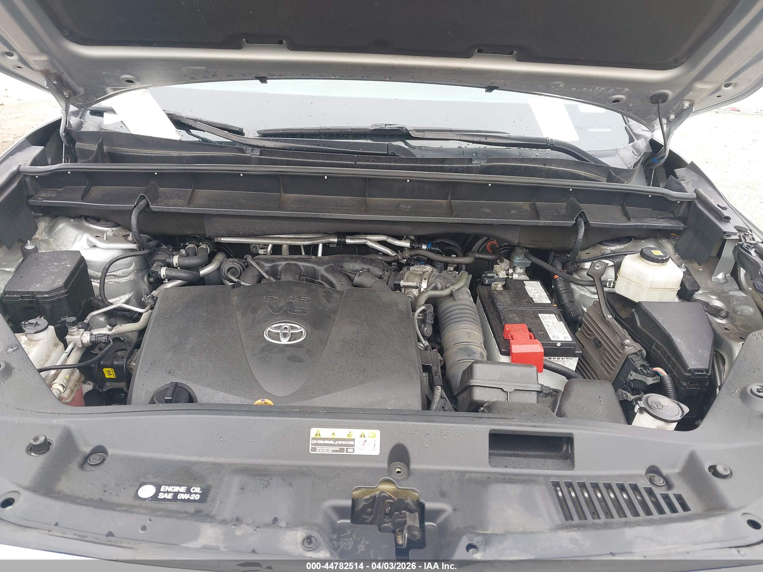TOYOTA HIGHLANDER image 10