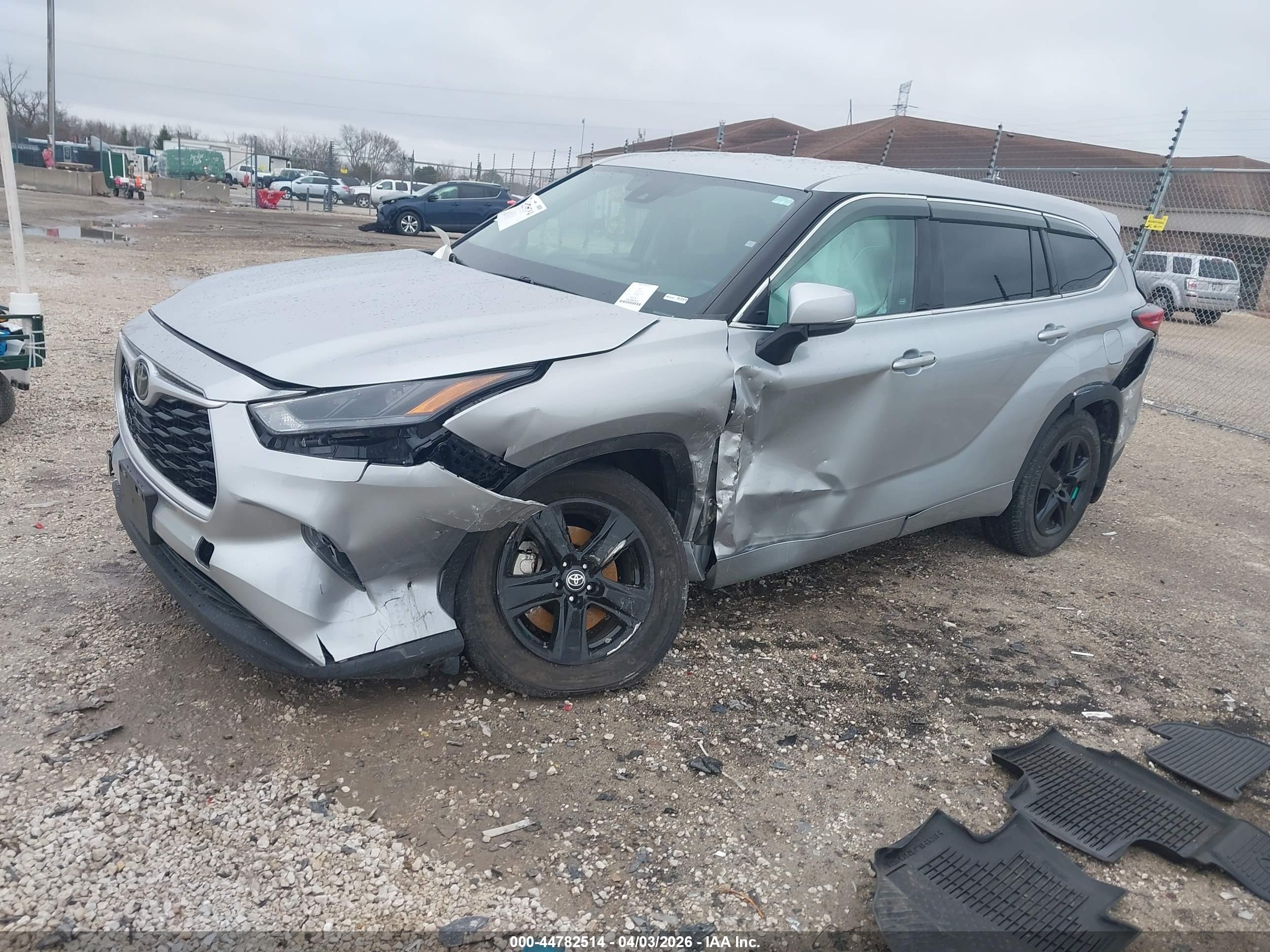TOYOTA HIGHLANDER image 2