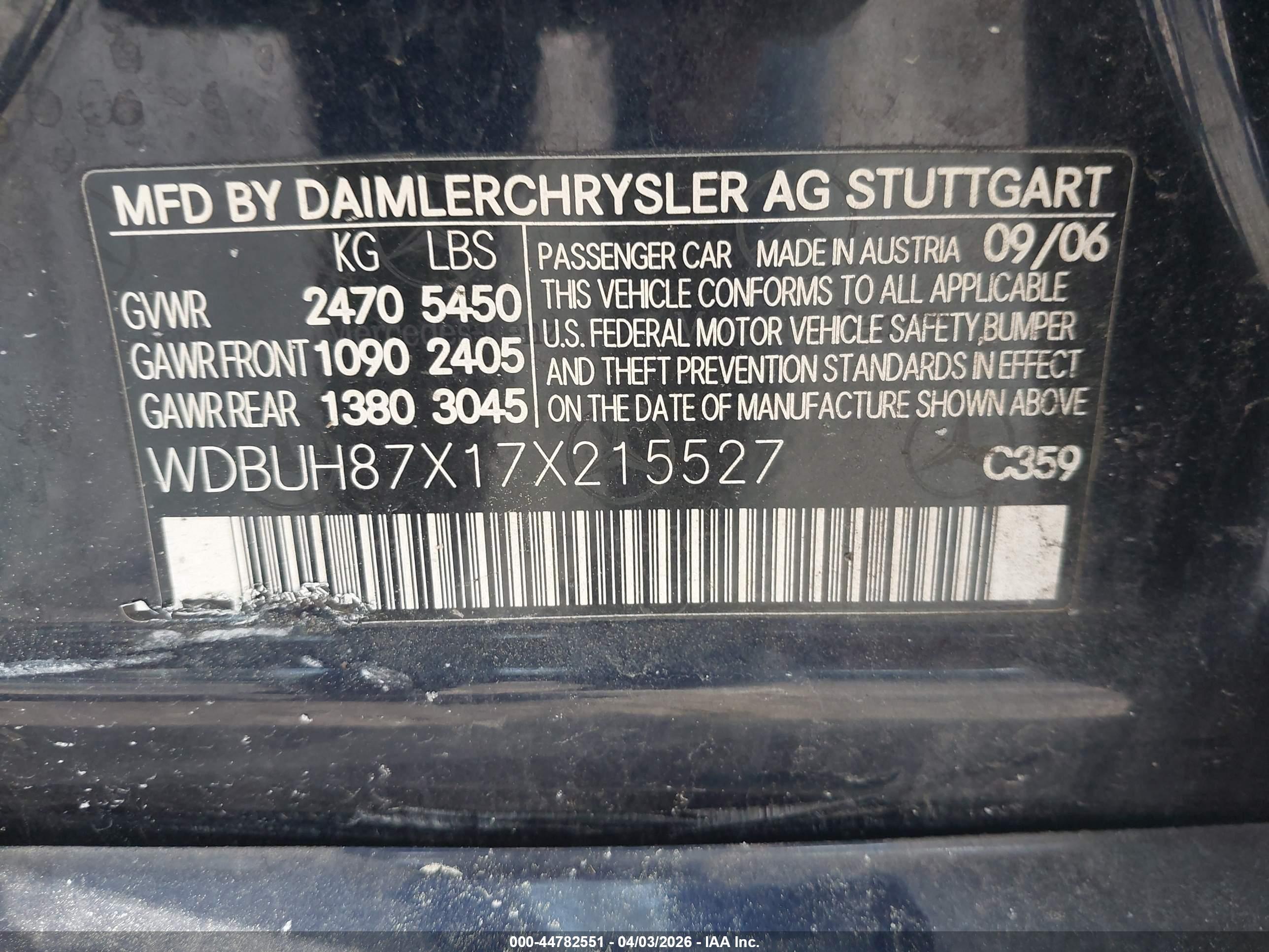 MERCEDES-BENZ E image 9