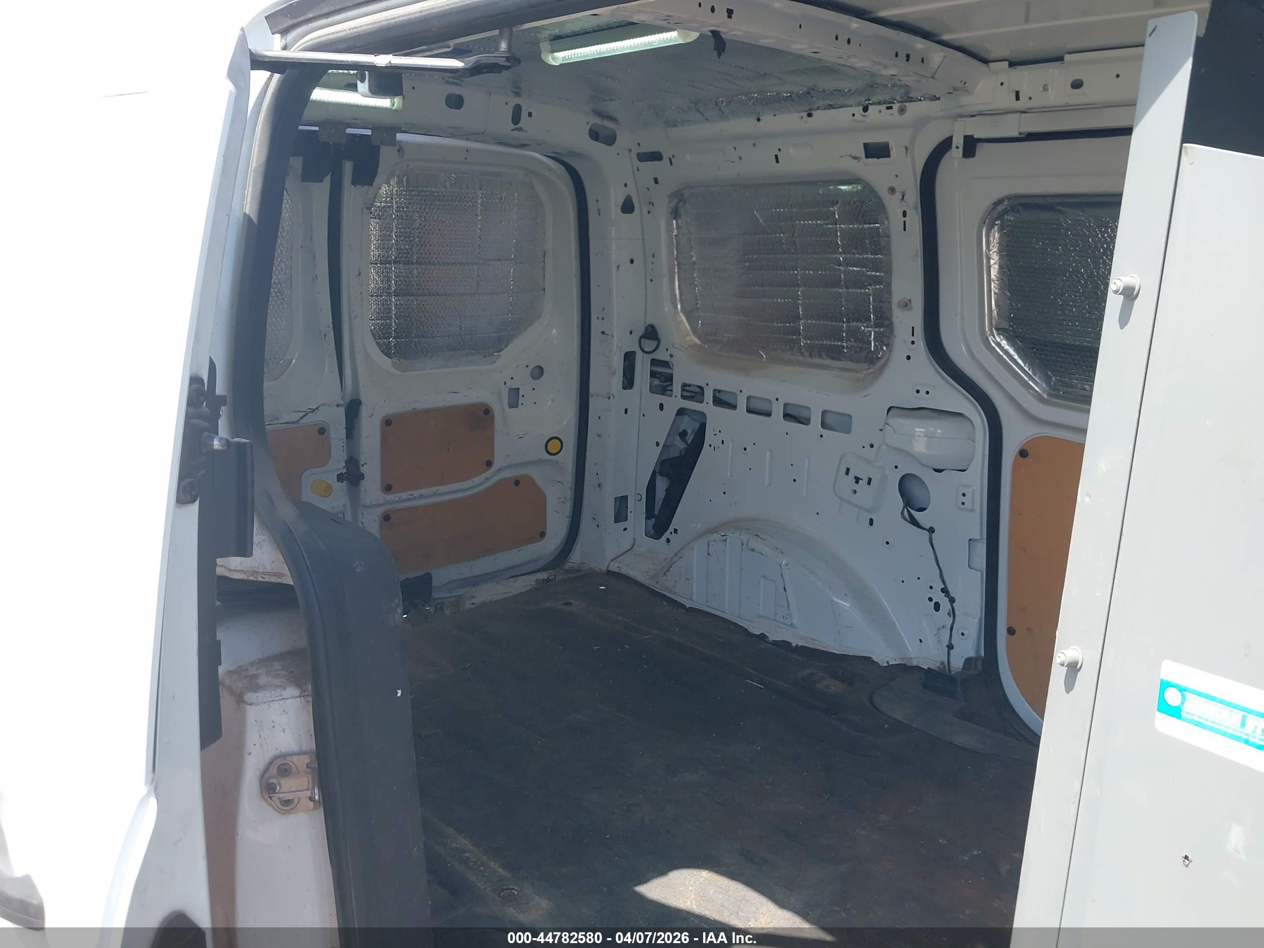 FORD TRANSIT image 8