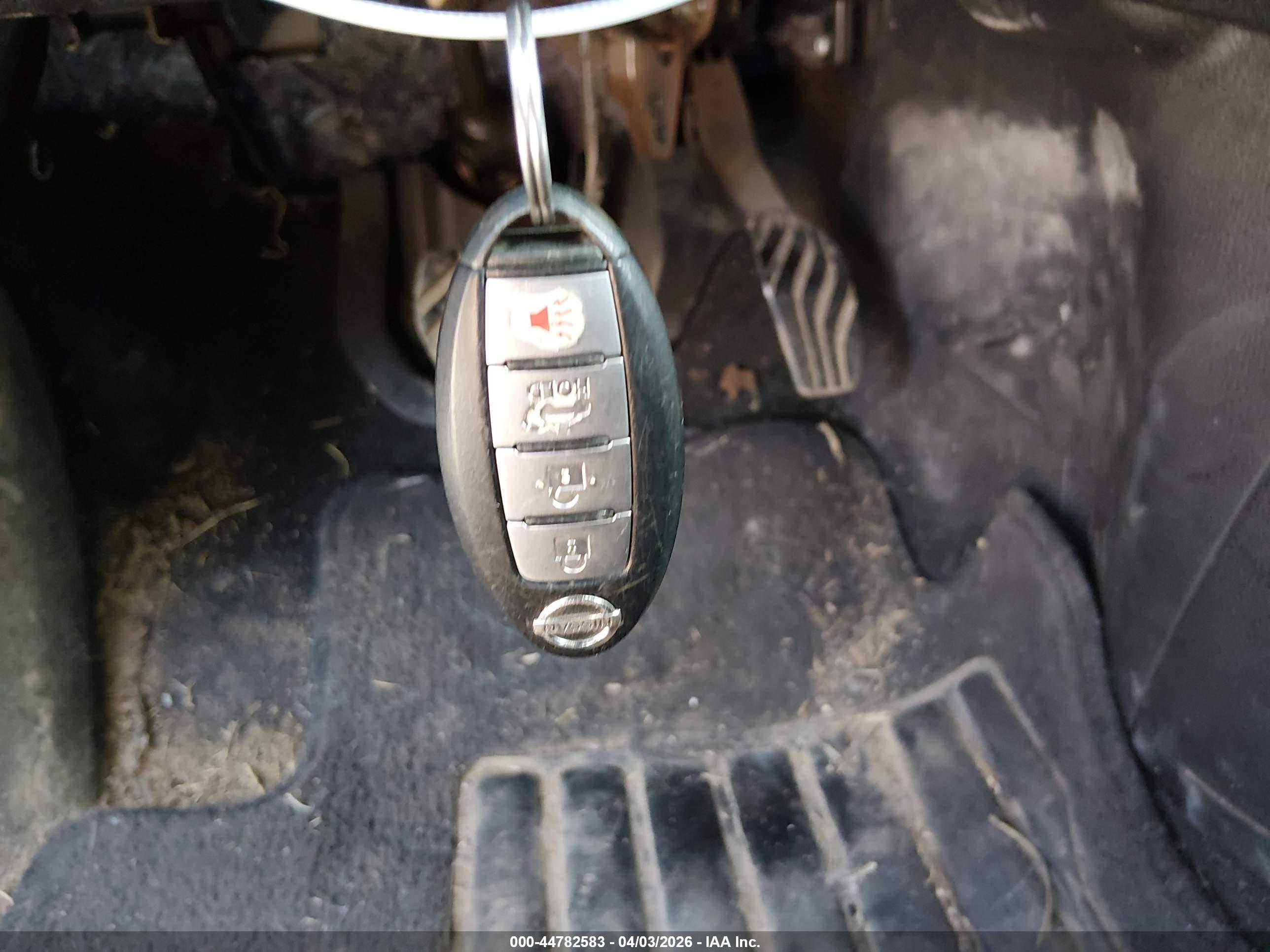 NISSAN ROGUE image 11