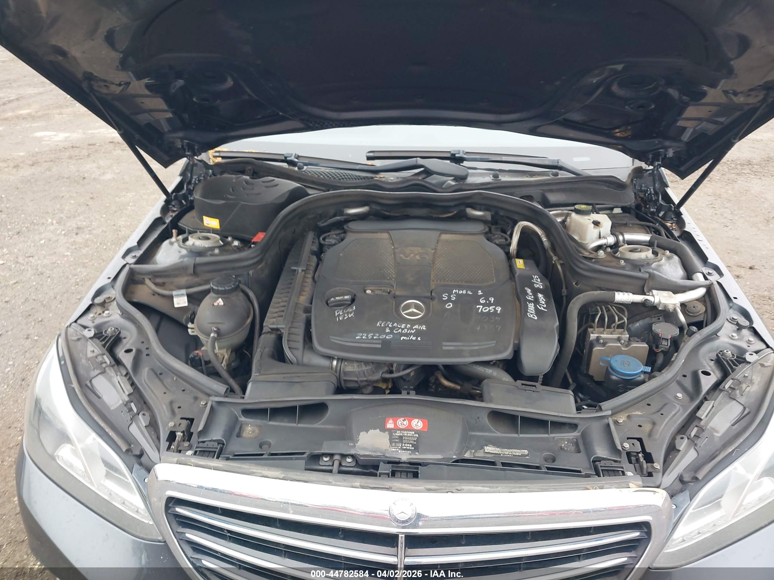 MERCEDES-BENZ E image 10