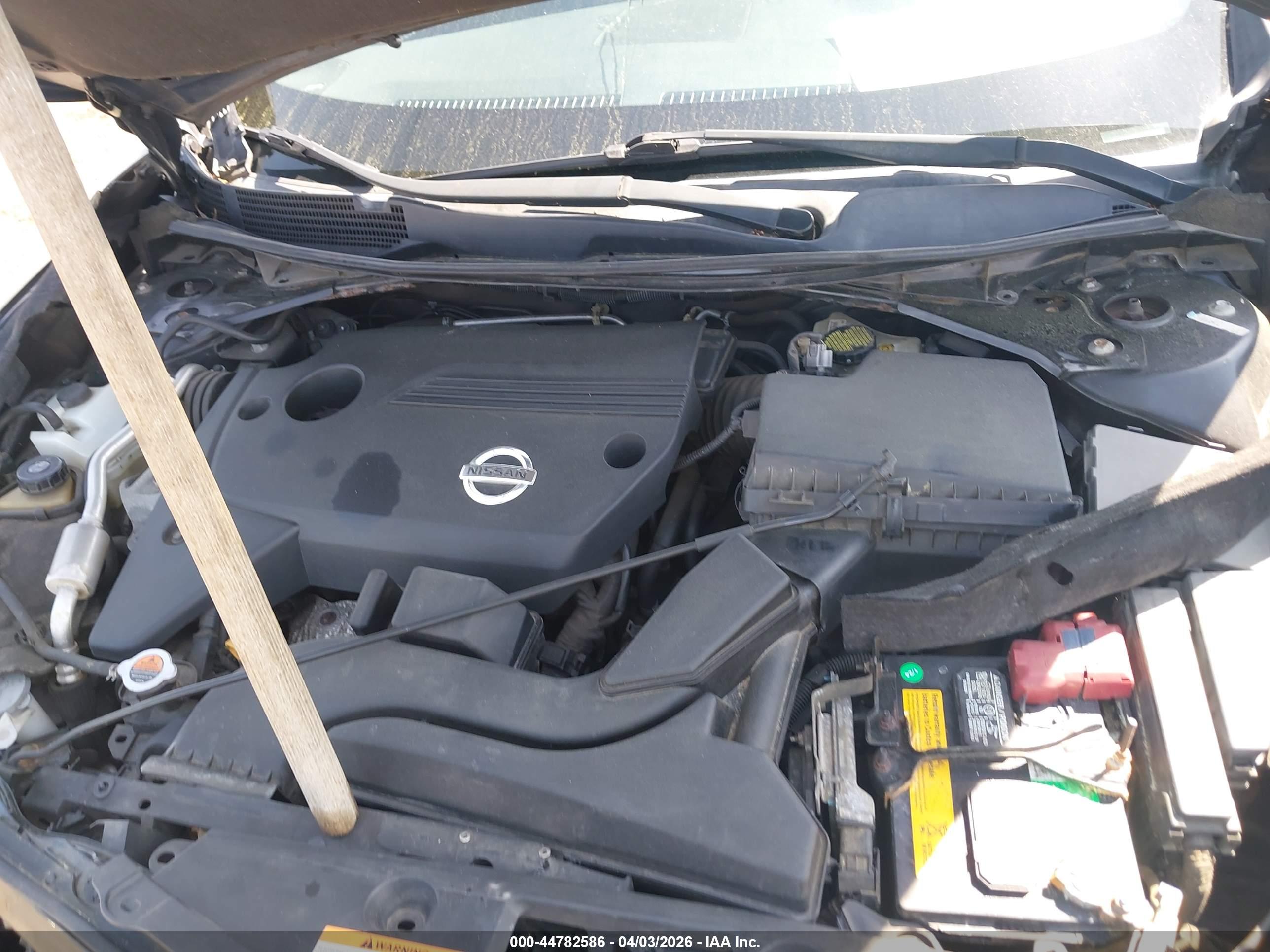 NISSAN ALTIMA image 10