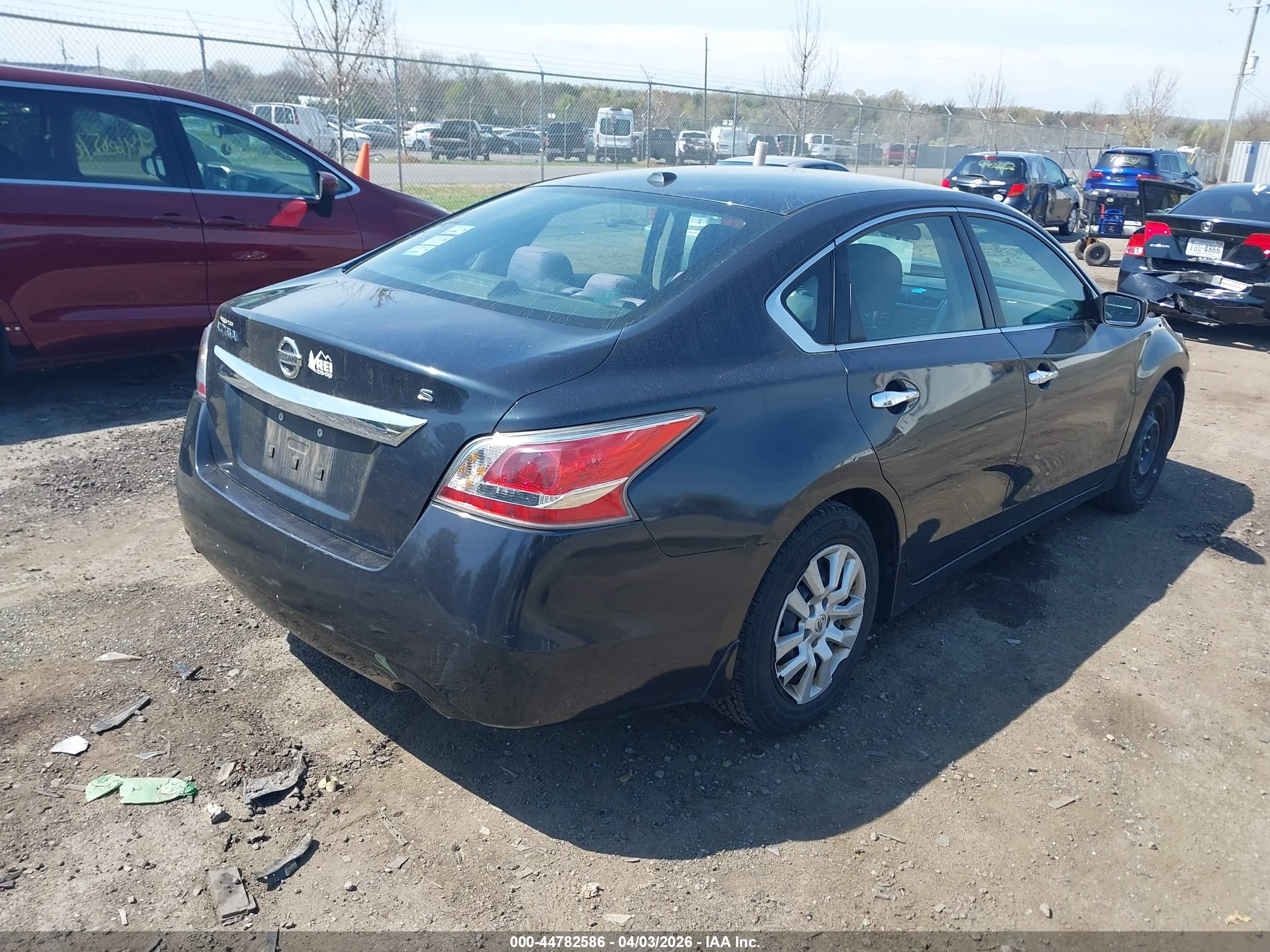 NISSAN ALTIMA image 4