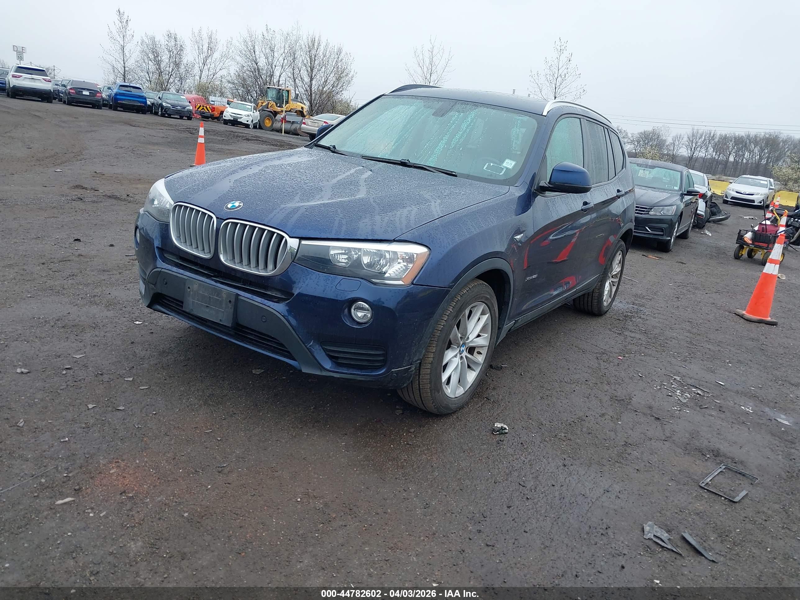 BMW X3 image 2