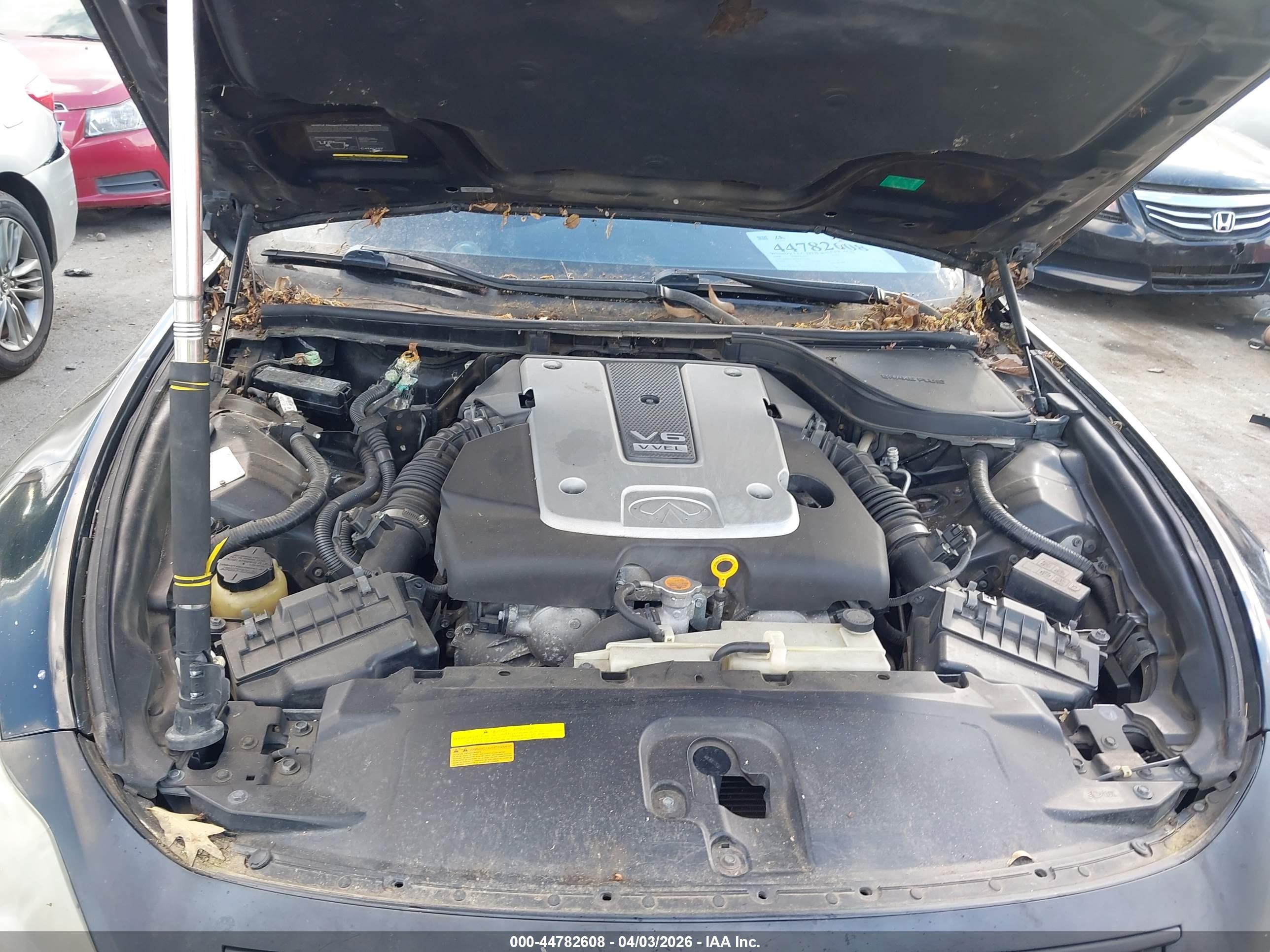 INFINITI G37 image 10