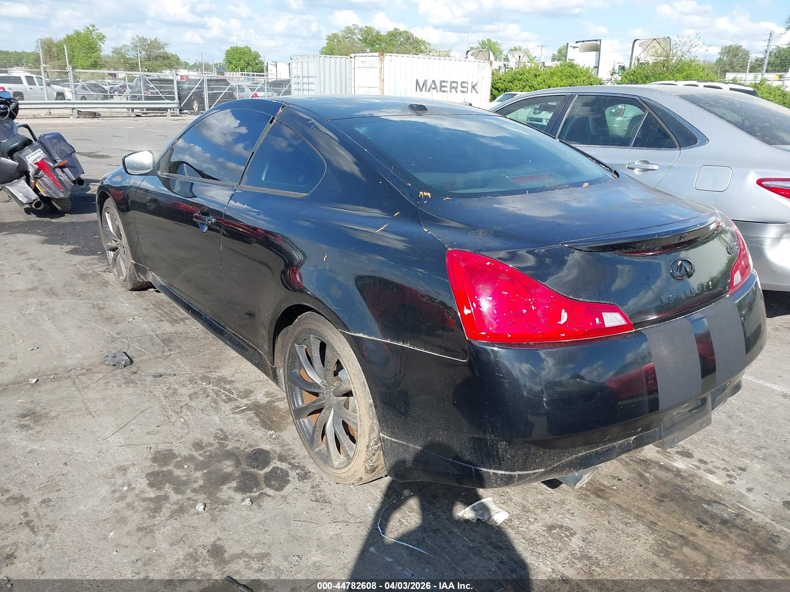 INFINITI G37 image 3