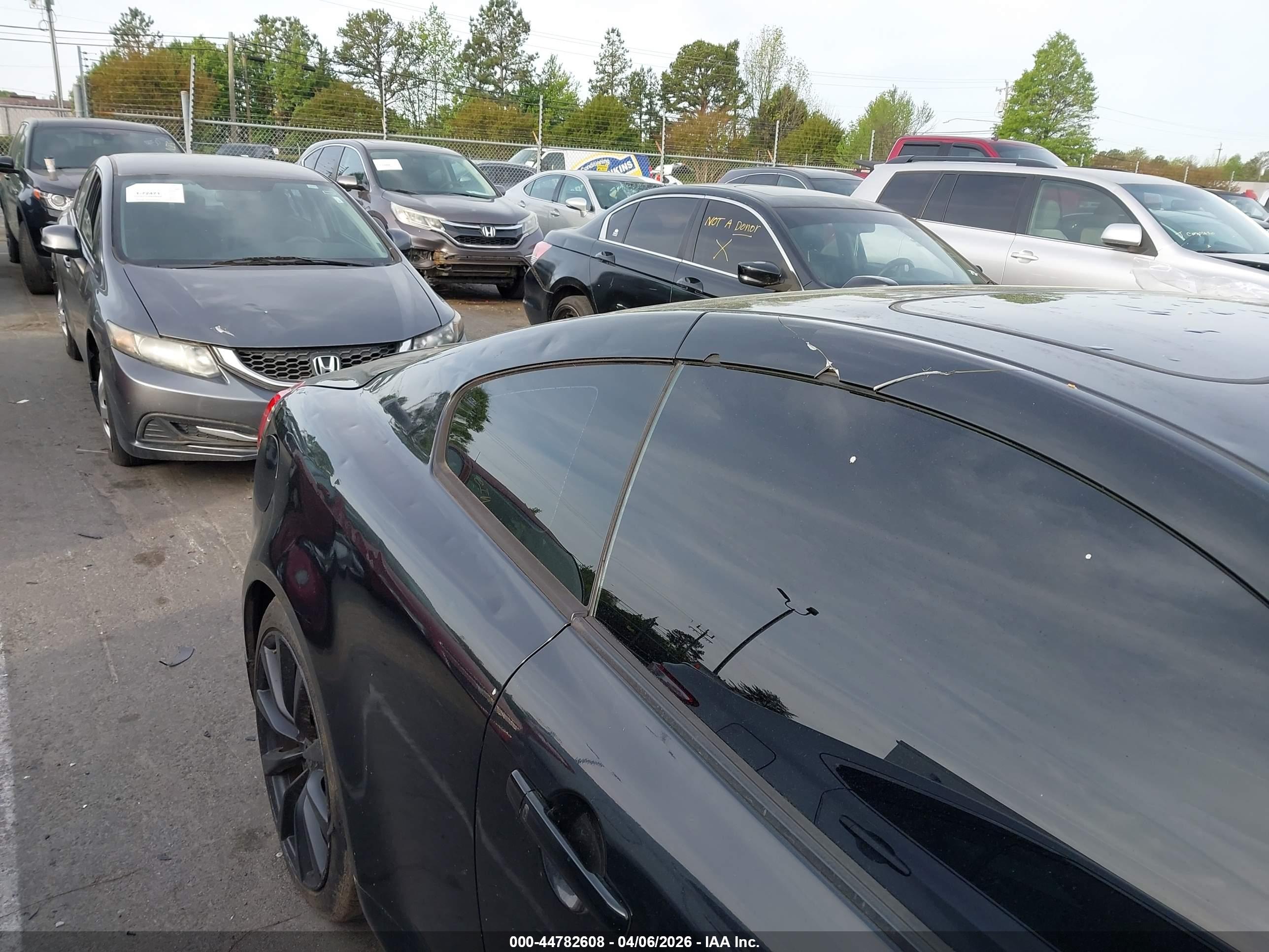INFINITI G37 image 6