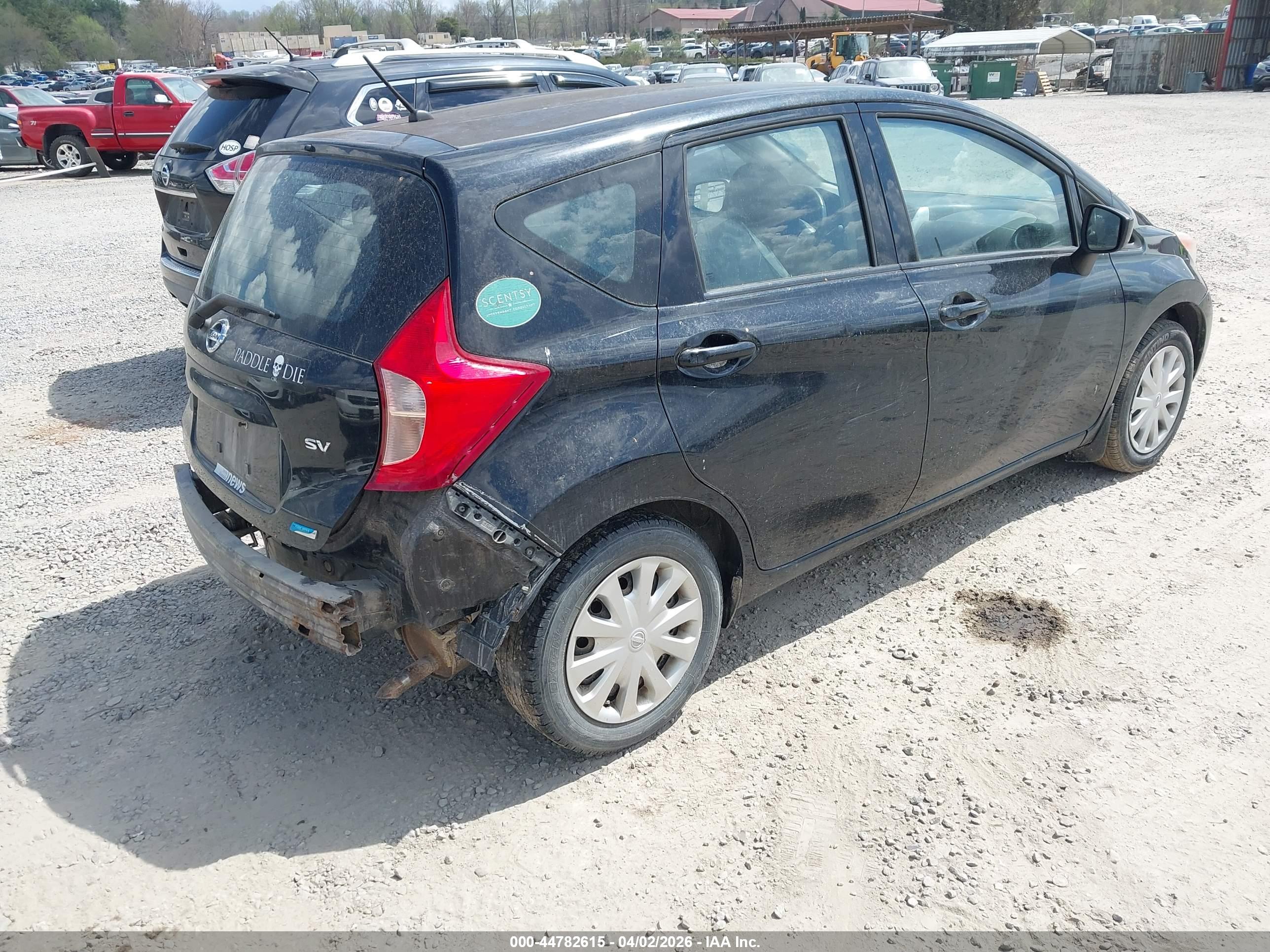 NISSAN VERSA image 4