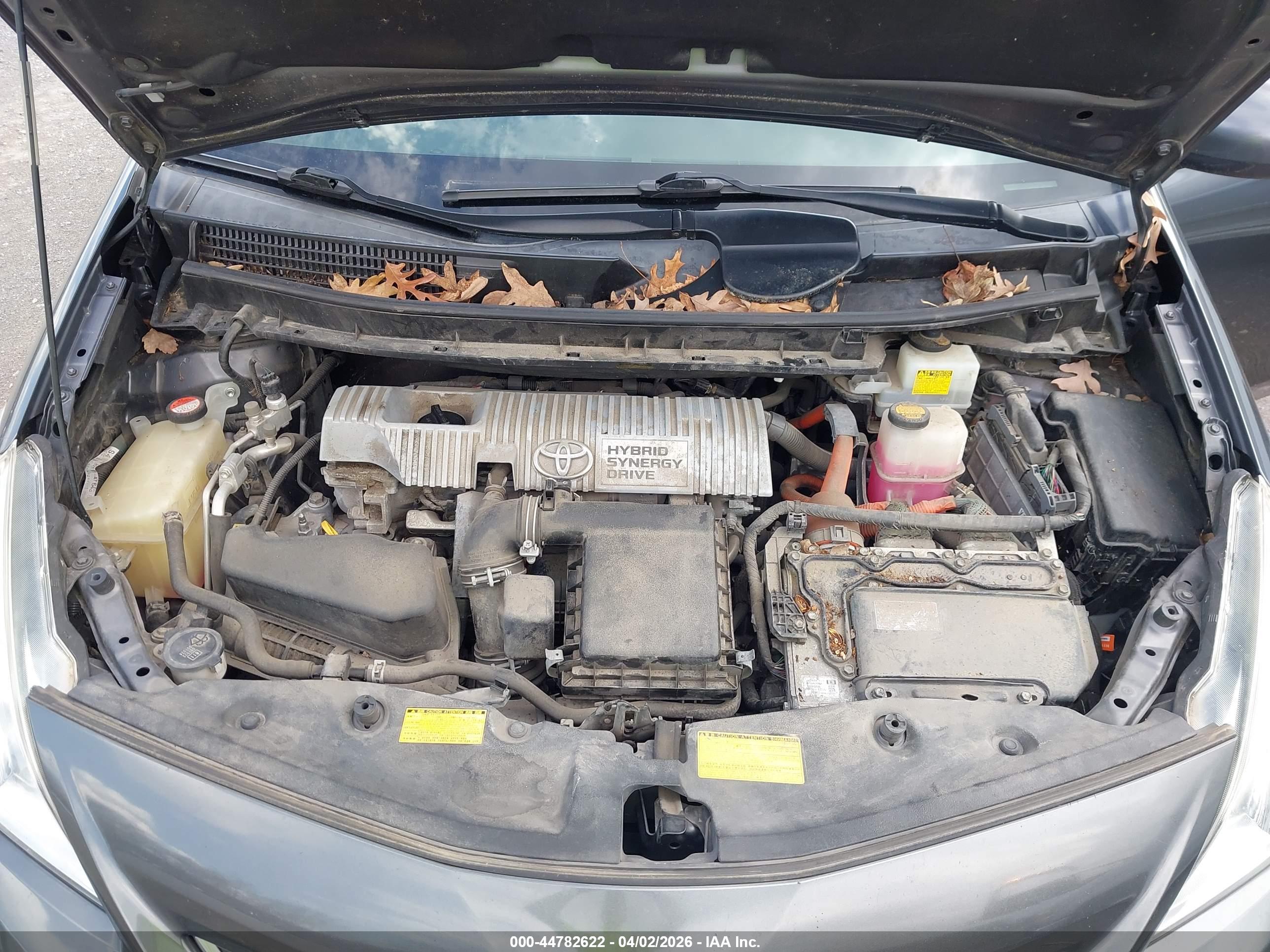 TOYOTA PRIUS image 10