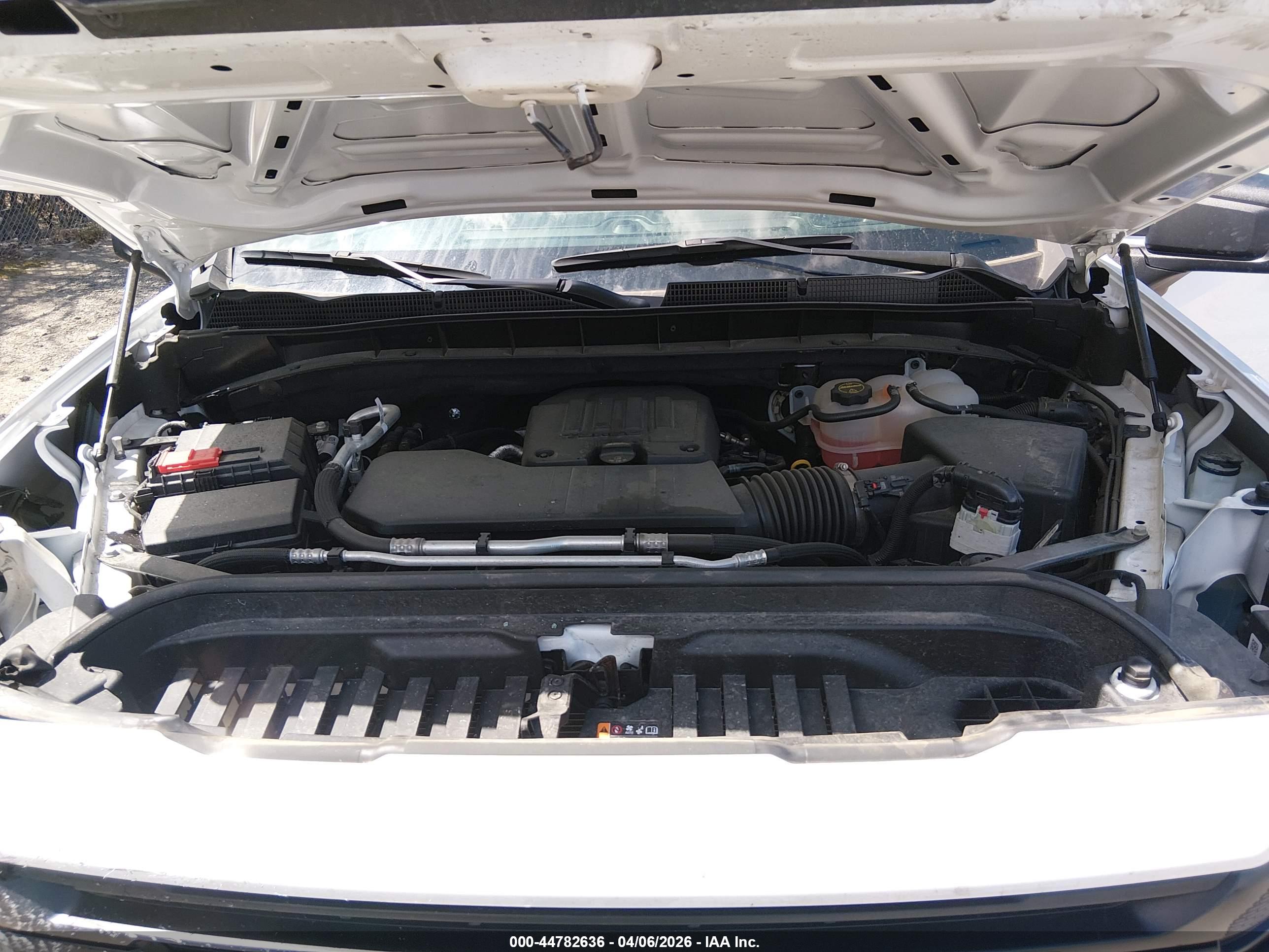 GMC SIERRA image 10