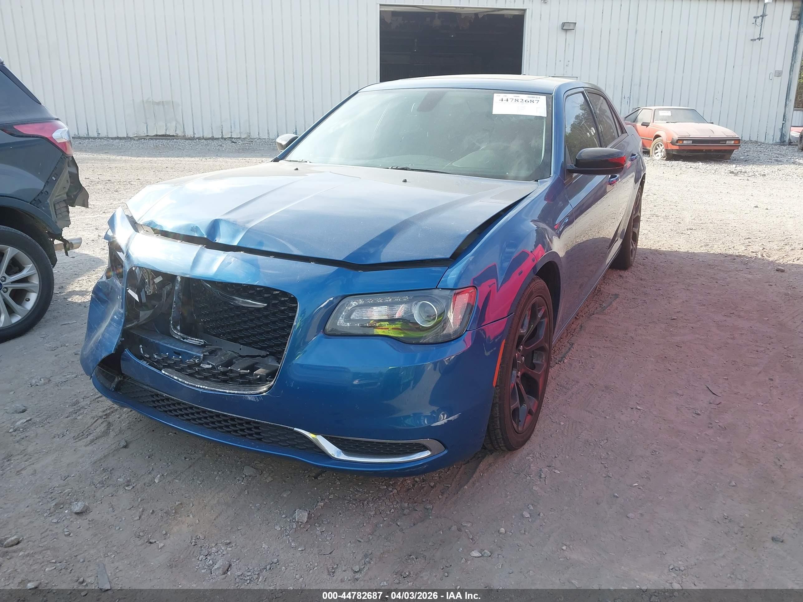CHRYSLER 300 image 2