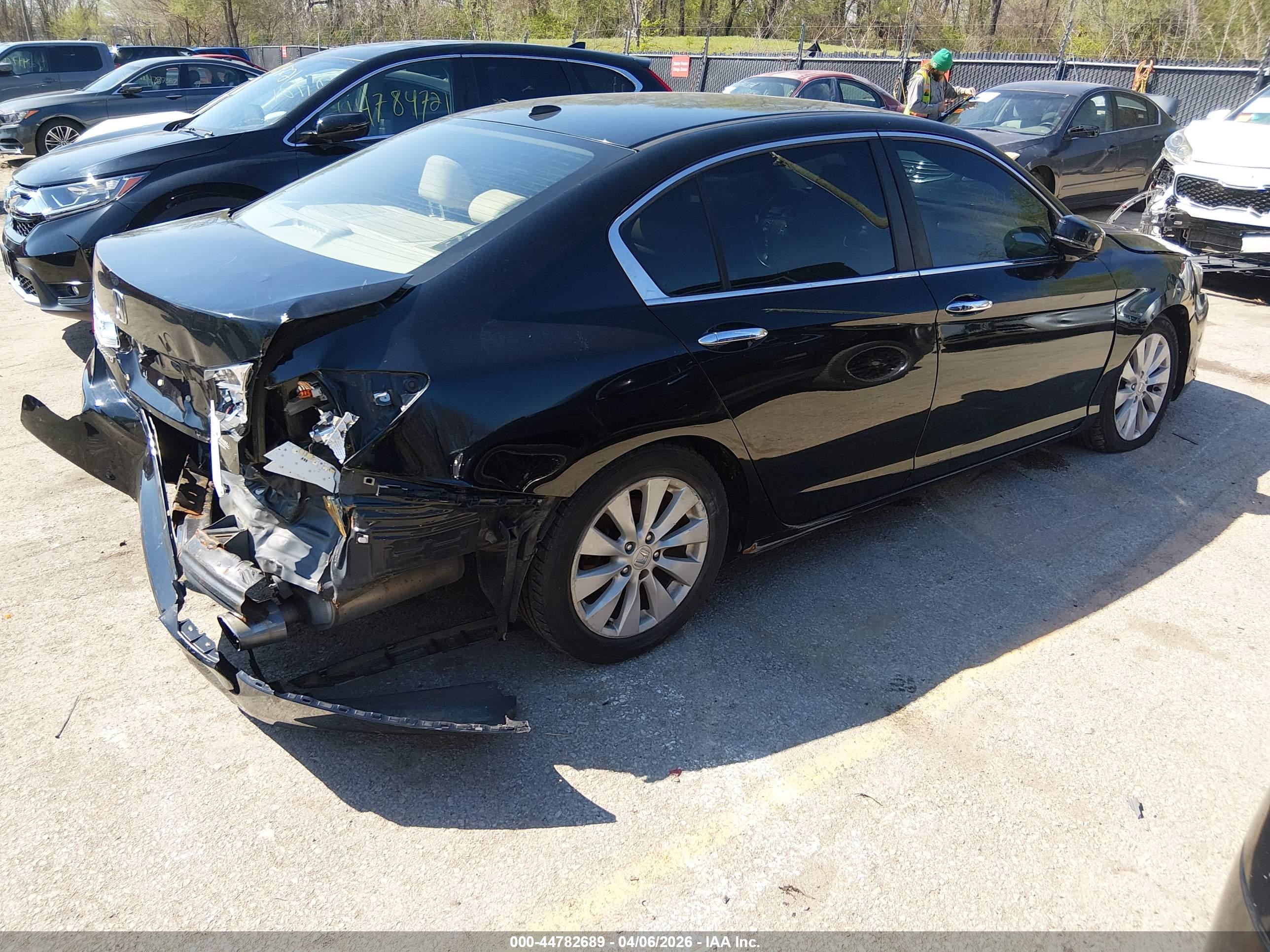 HONDA ACCORD image 4