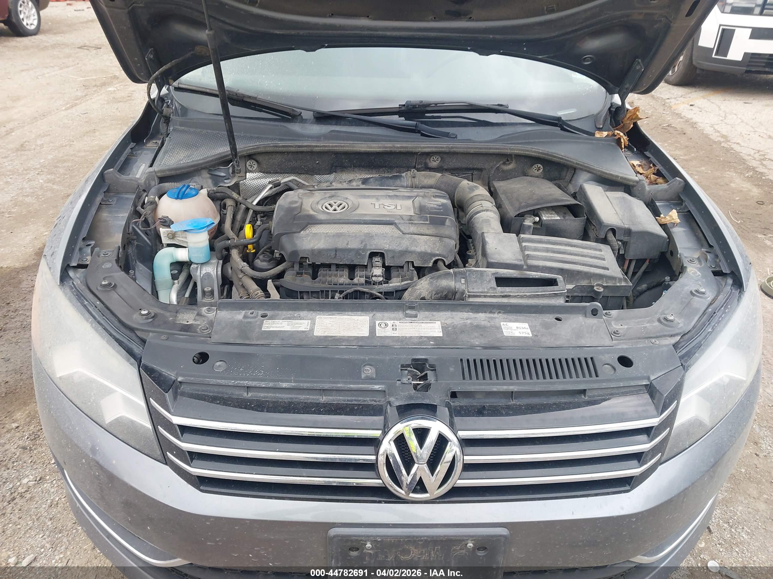 VOLKSWAGEN PASSAT image 10