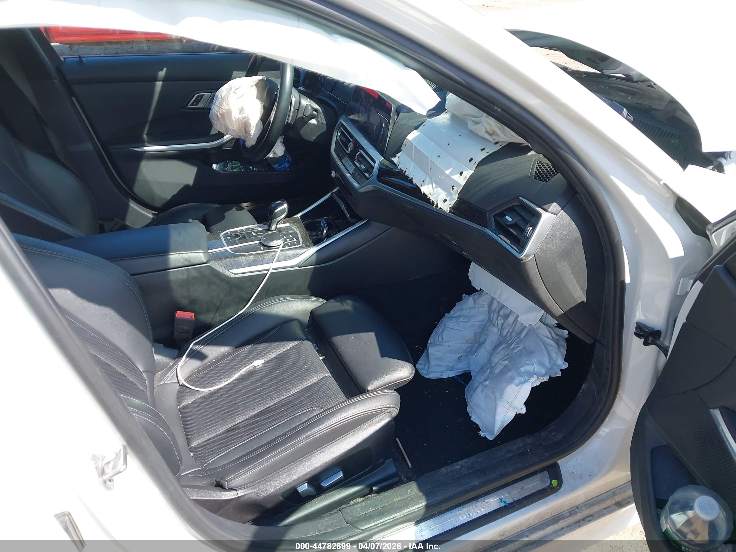 BMW 330I image 5