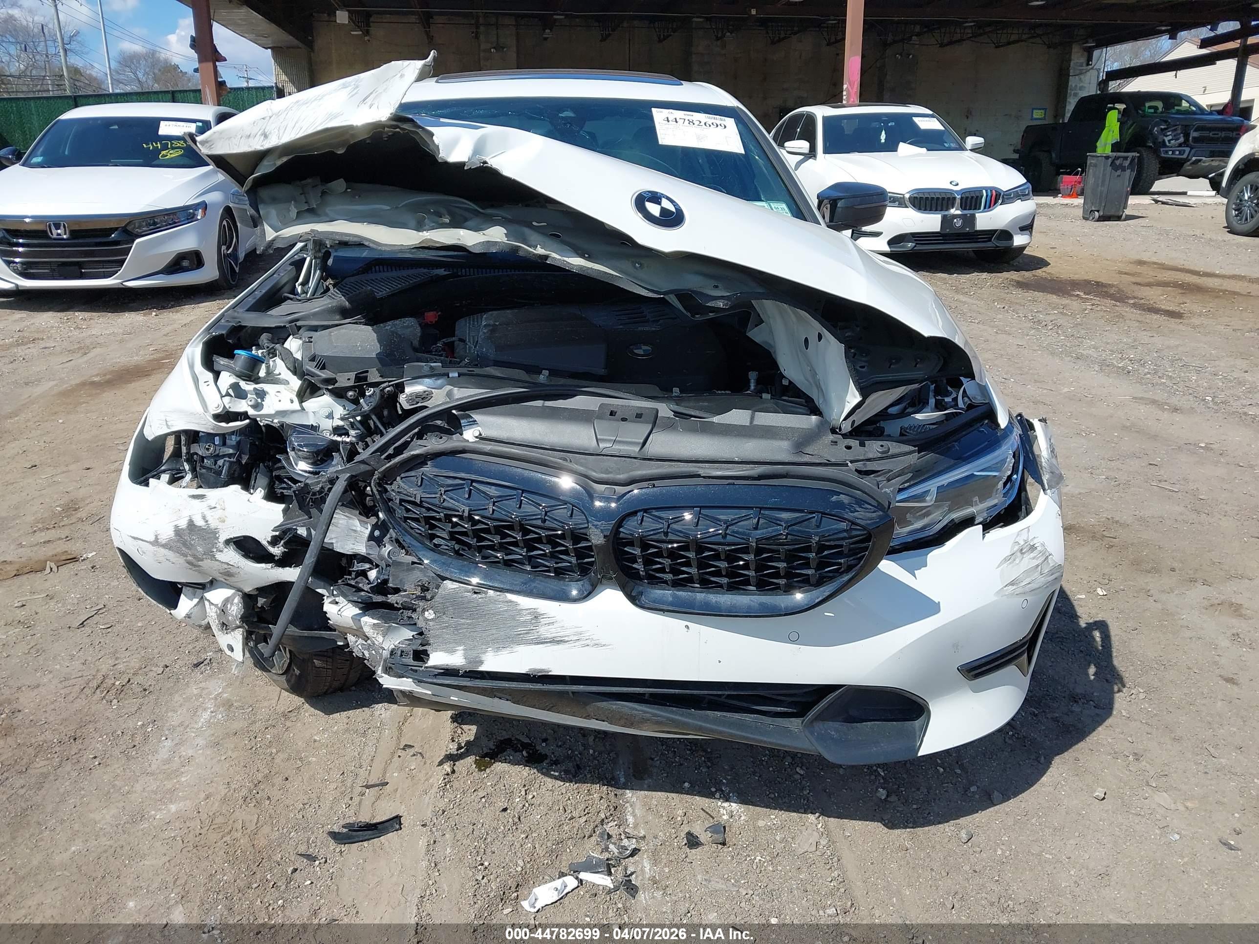 BMW 330I image 6