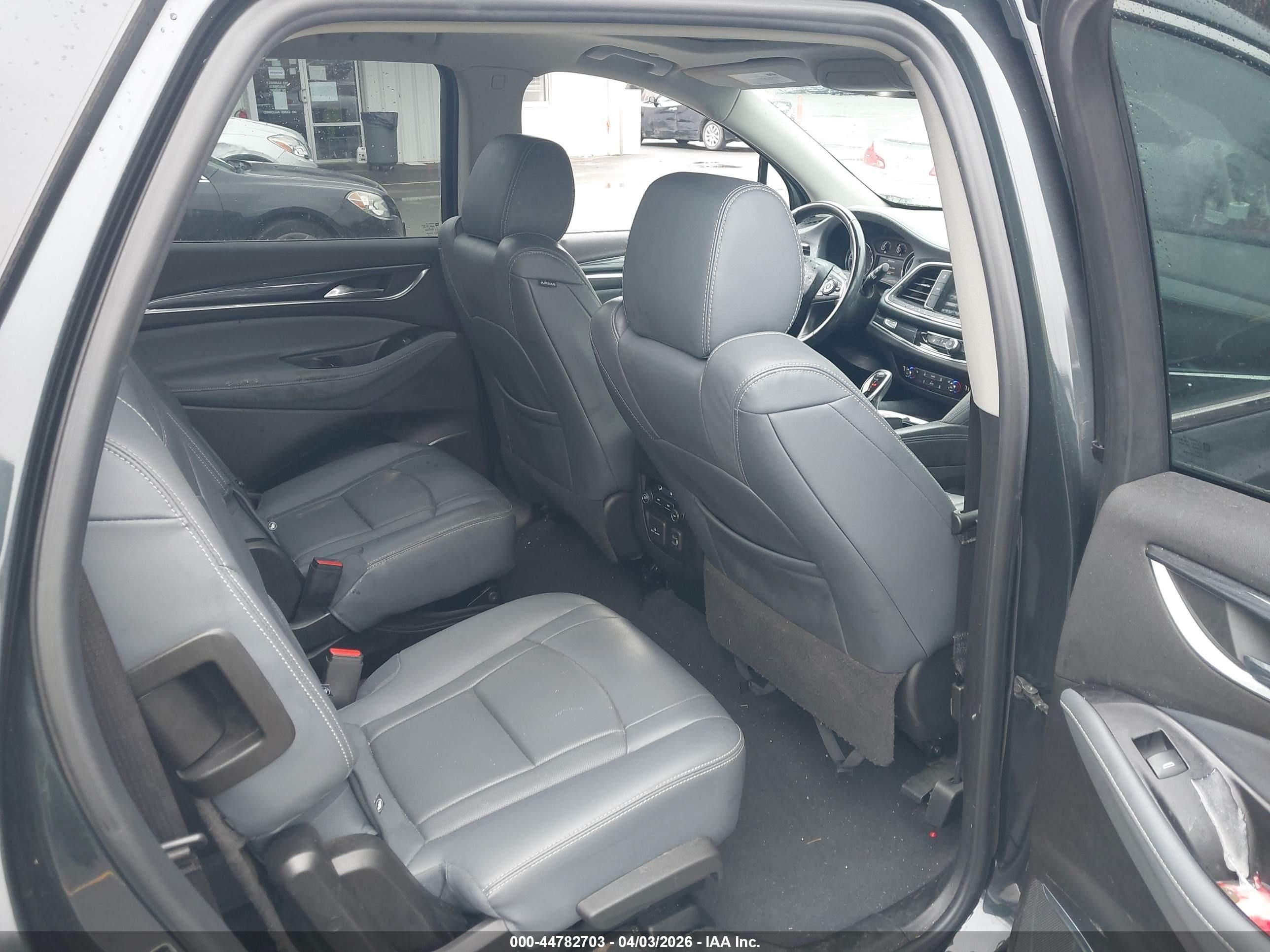 BUICK ENCLAVE image 8
