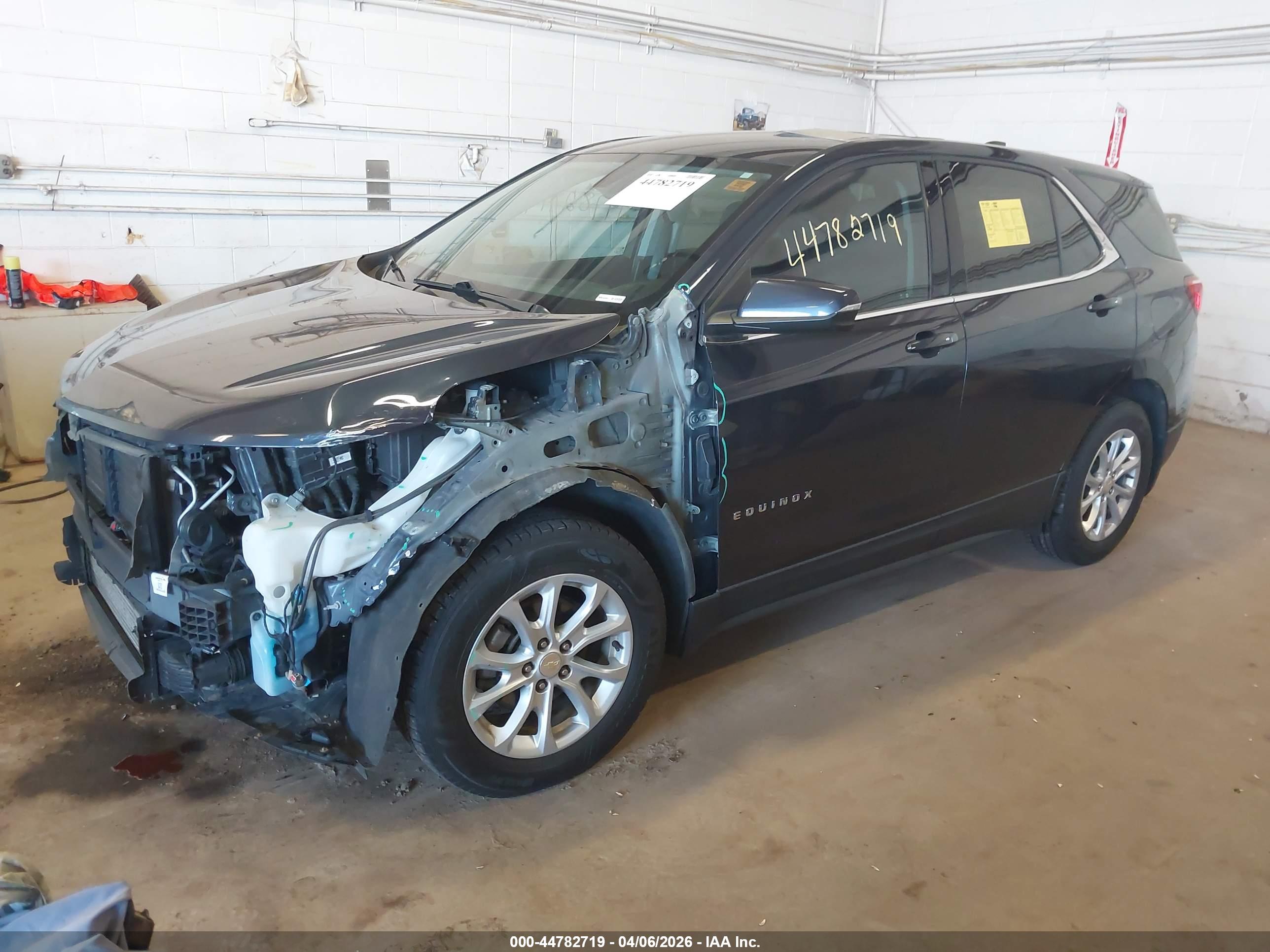 CHEVROLET EQUINOX image 2