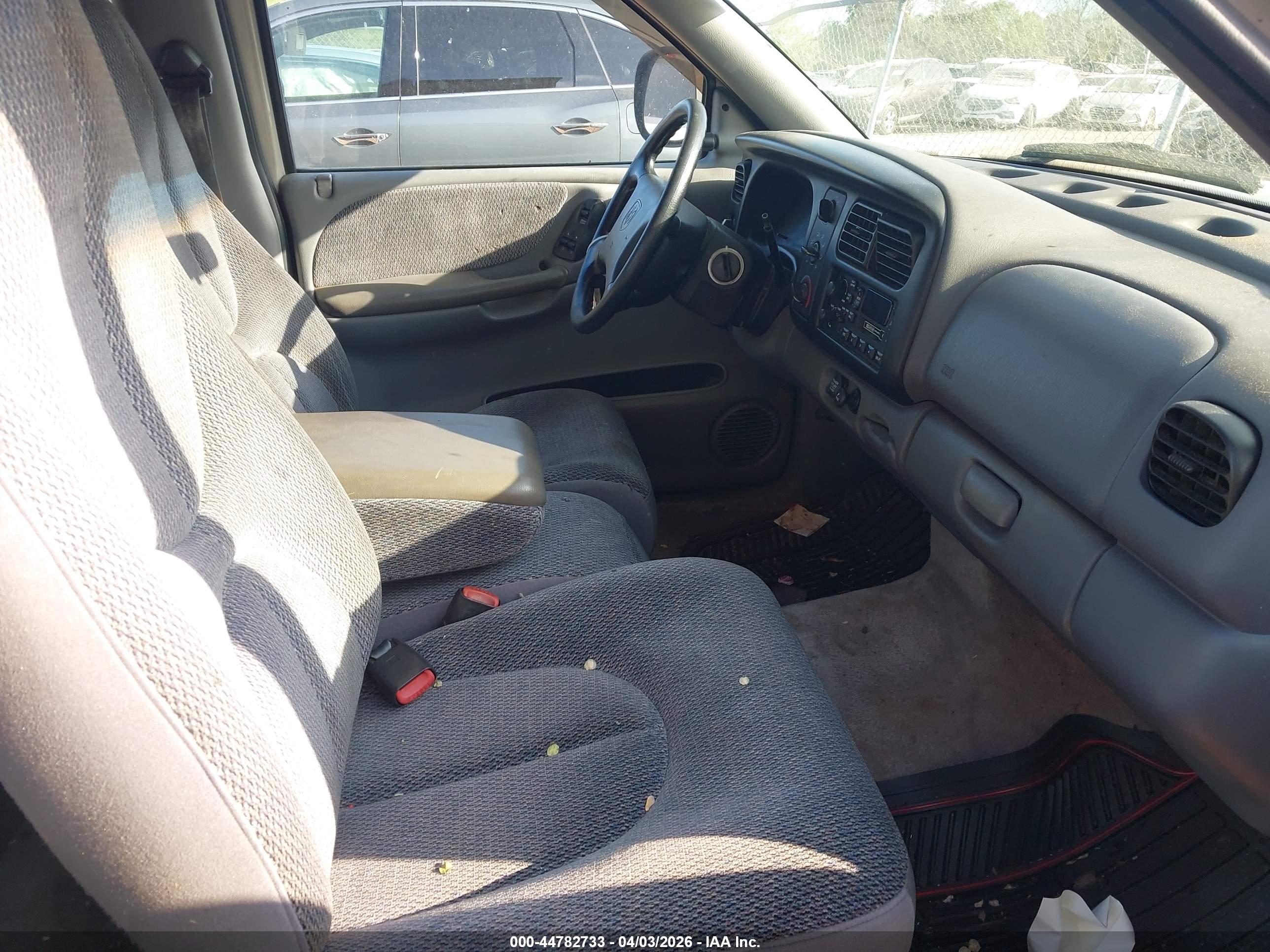 DODGE DAKOTA image 5